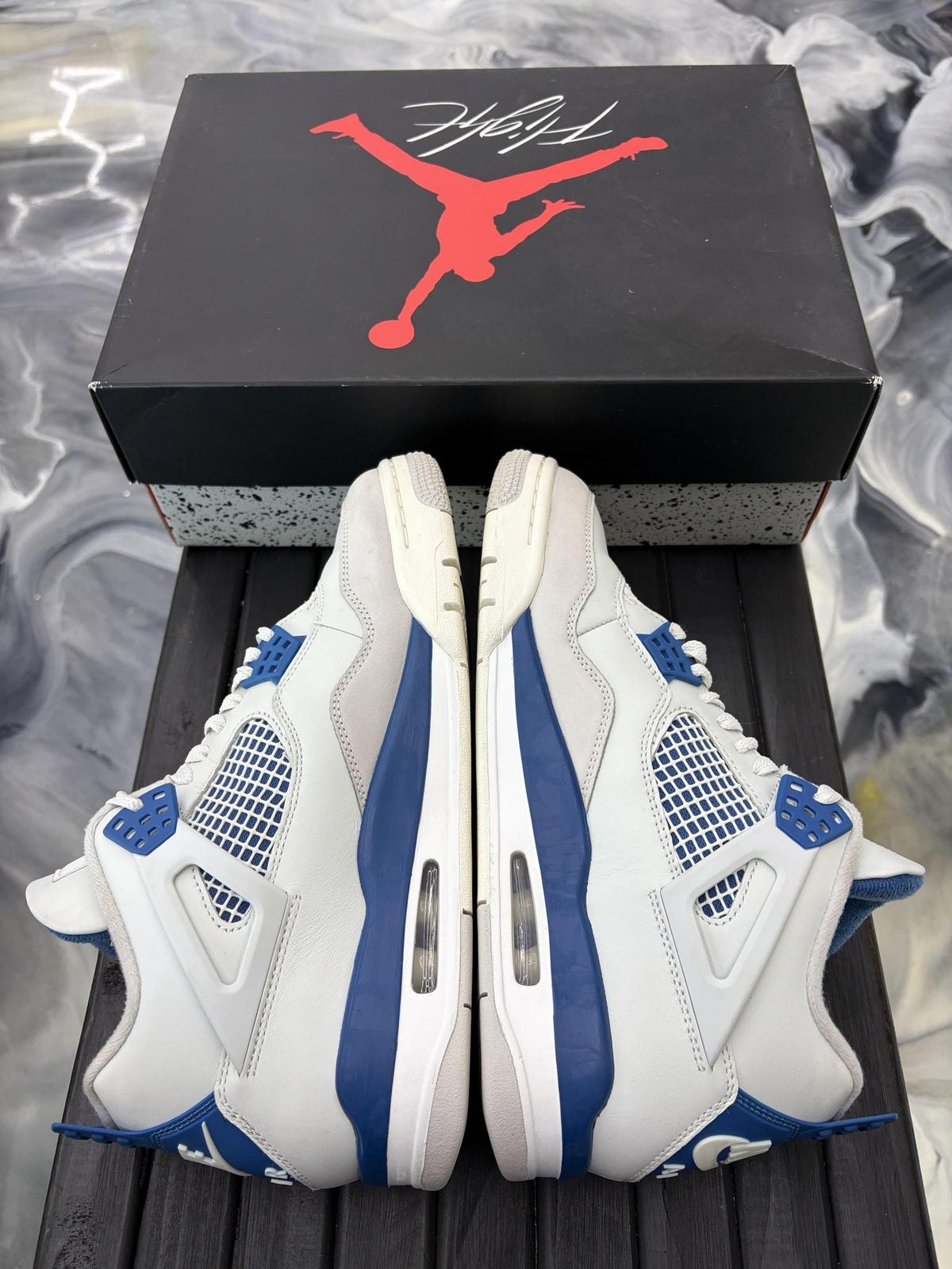 Jordan 4 "Military Blue" Used Size 9