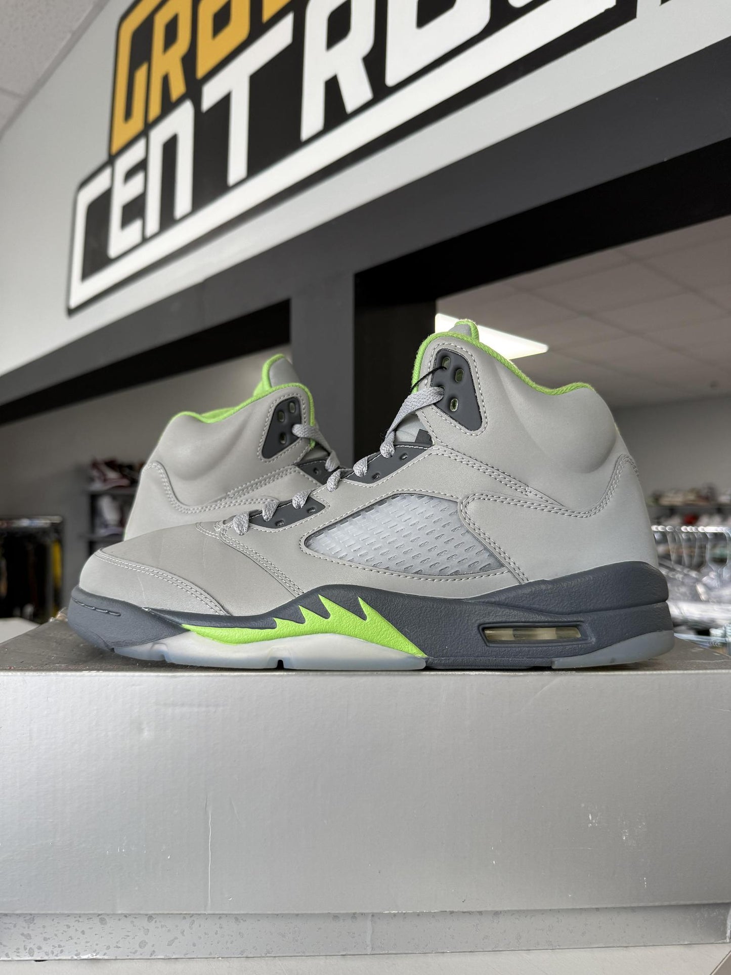 Jordan 5 "Green Bean" Used Size 11