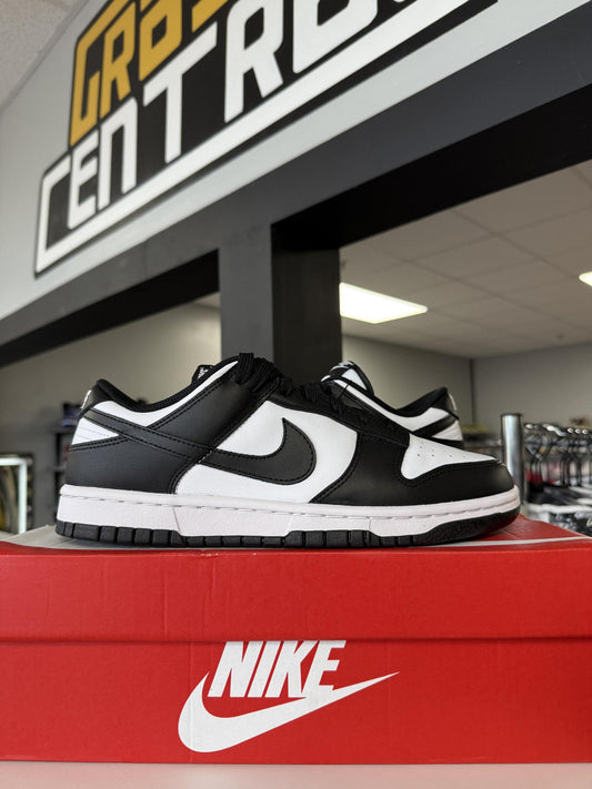 Dunk Low "Panda" Used Size 8.5