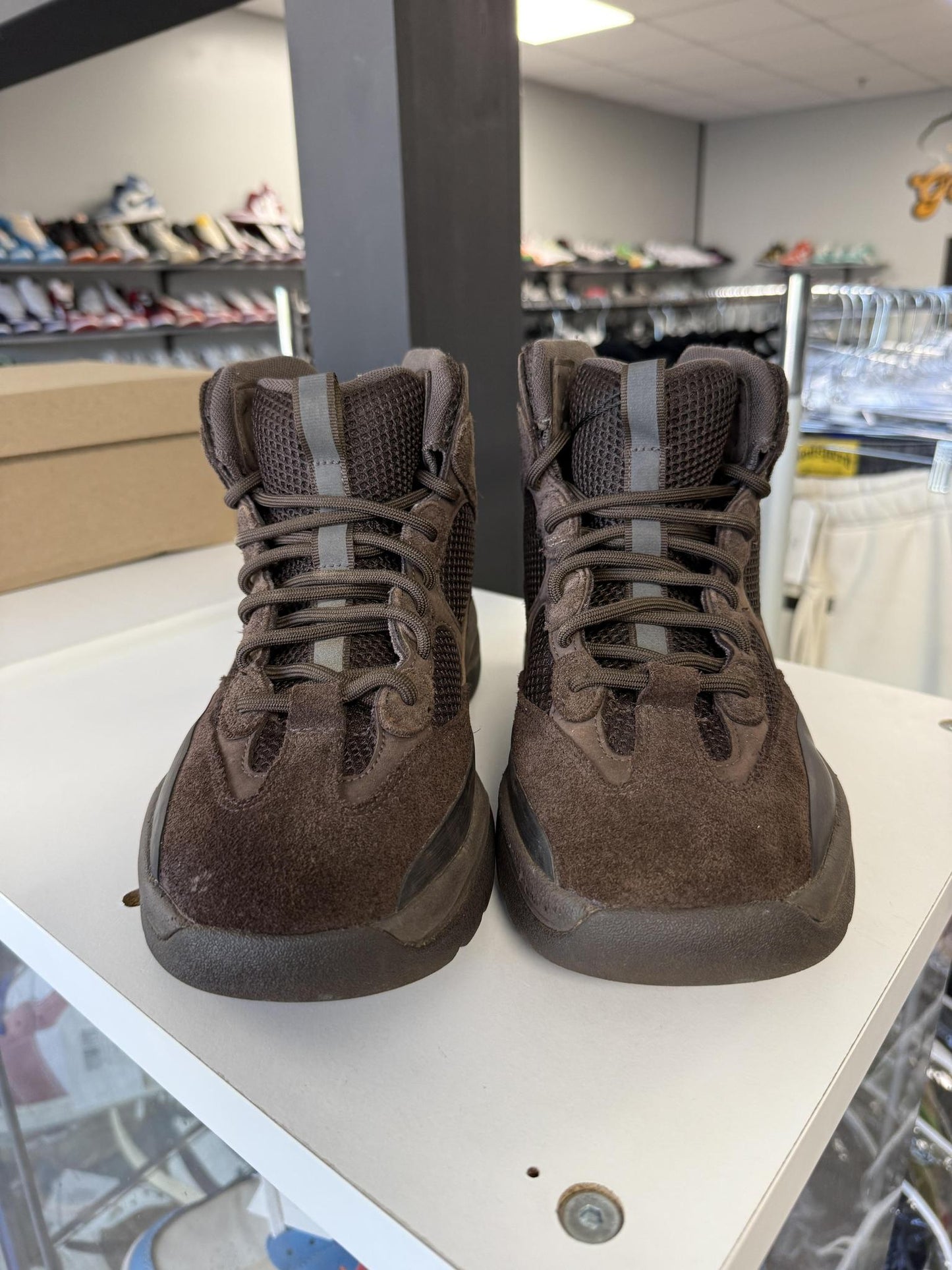 Yeezy DSRT Boot "Oil" Used Size 8.5