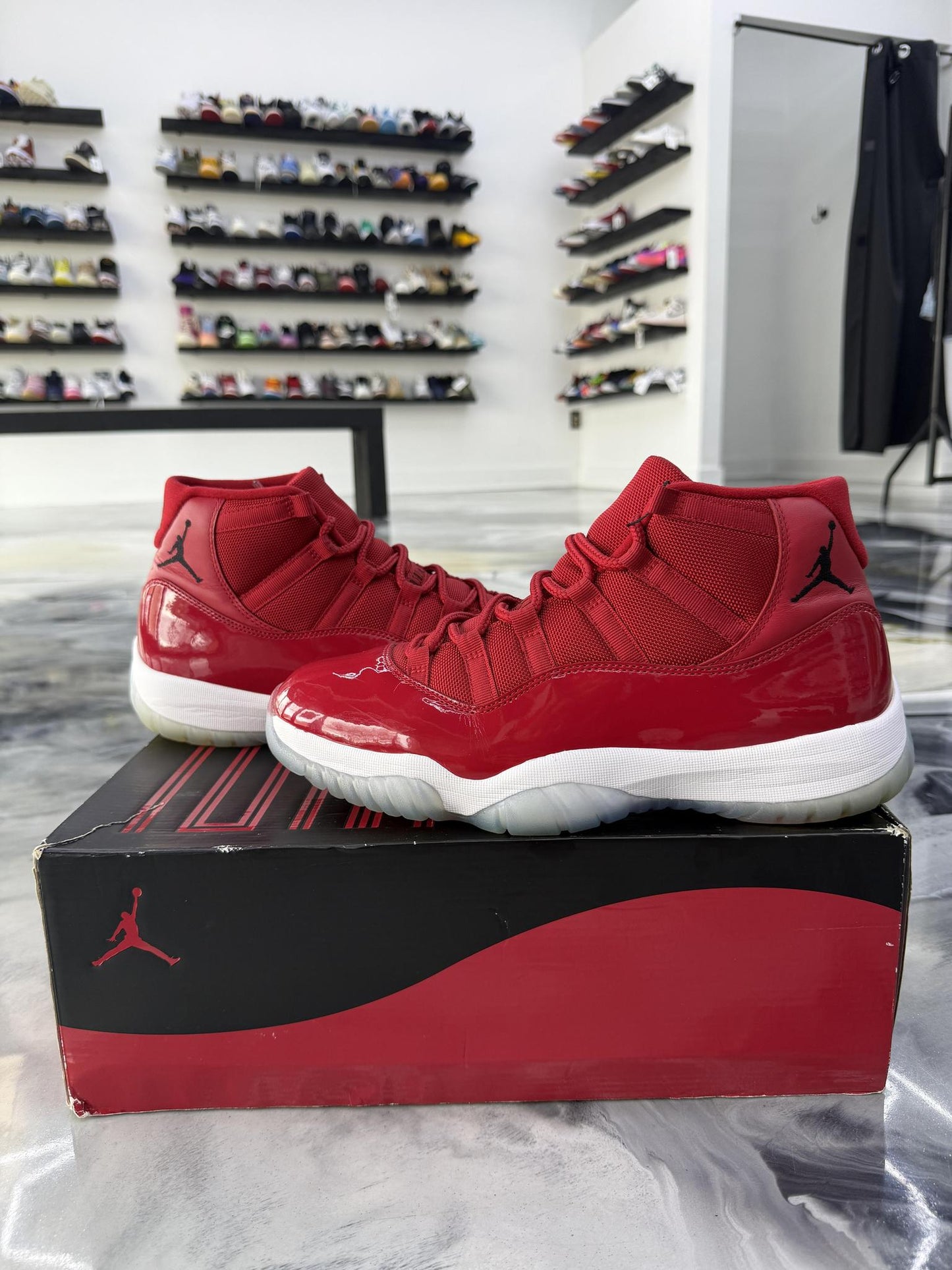 Jordan 11 "Win Like 96" Used Size 11.5