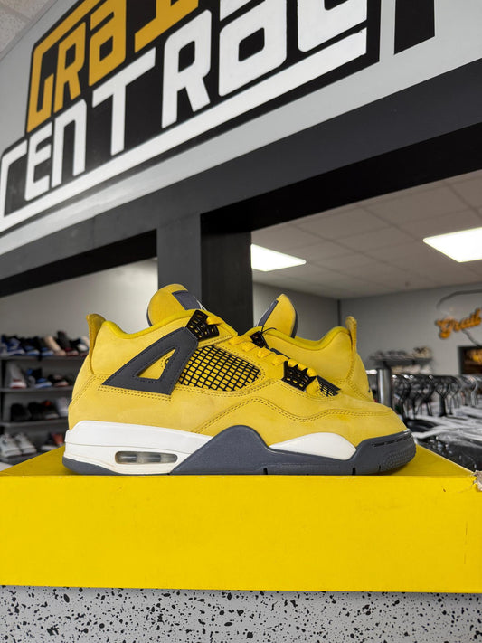 Jordan 4 "Lightning" Used Size 10
