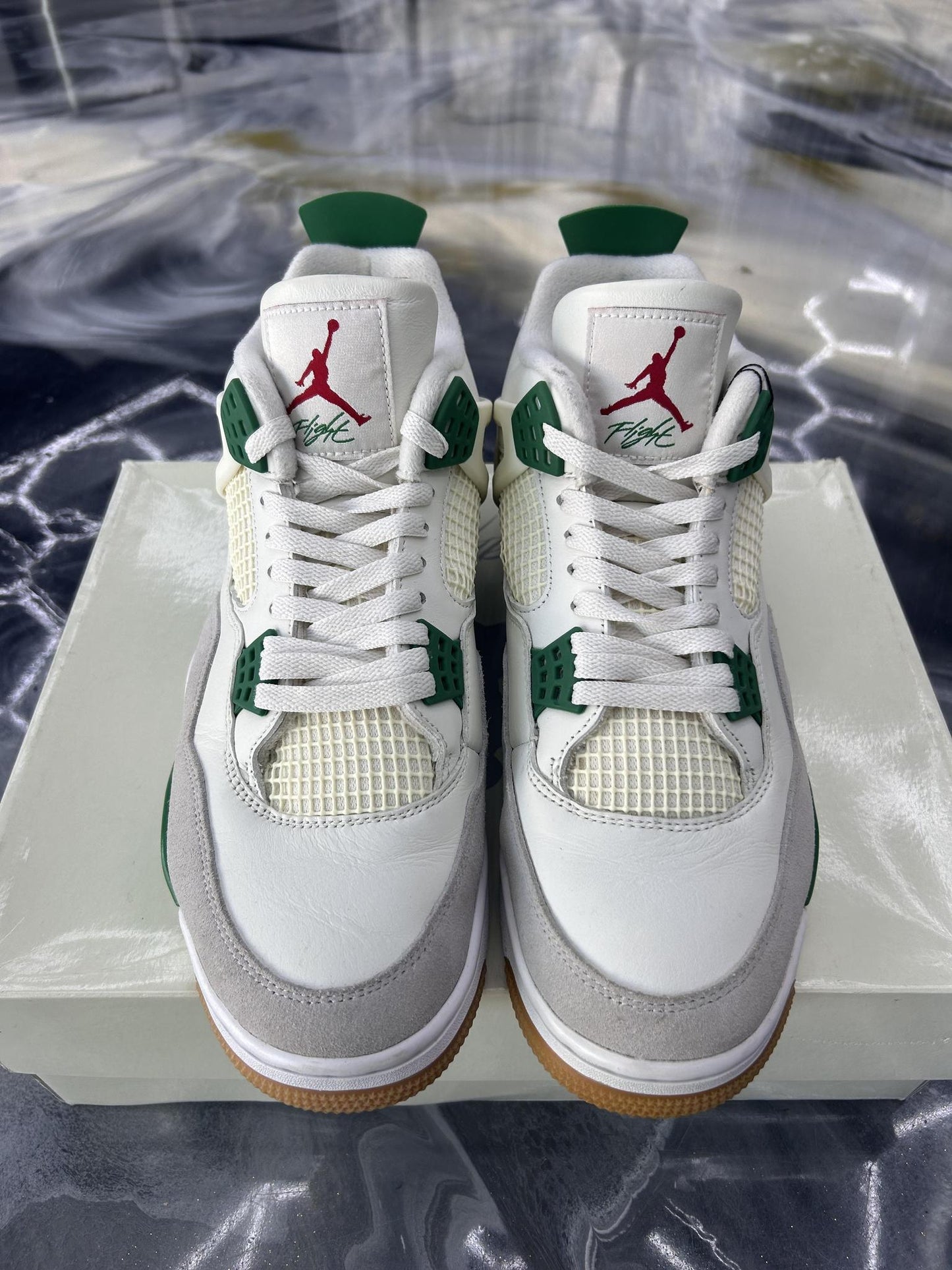 Jordan 4 SB "Pine Green" Used Size 12