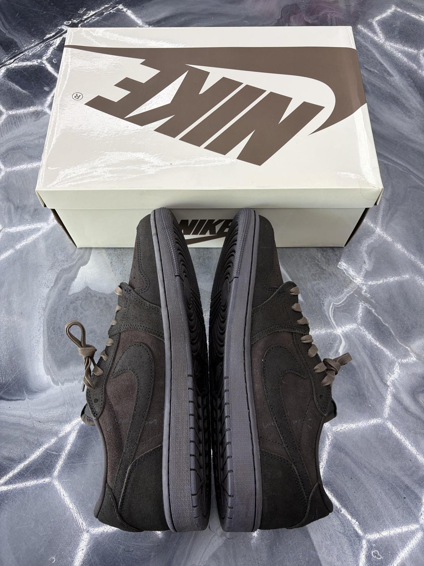 Jordan 1 Low x Travis Scott "Velvet" Used Size 11.5
