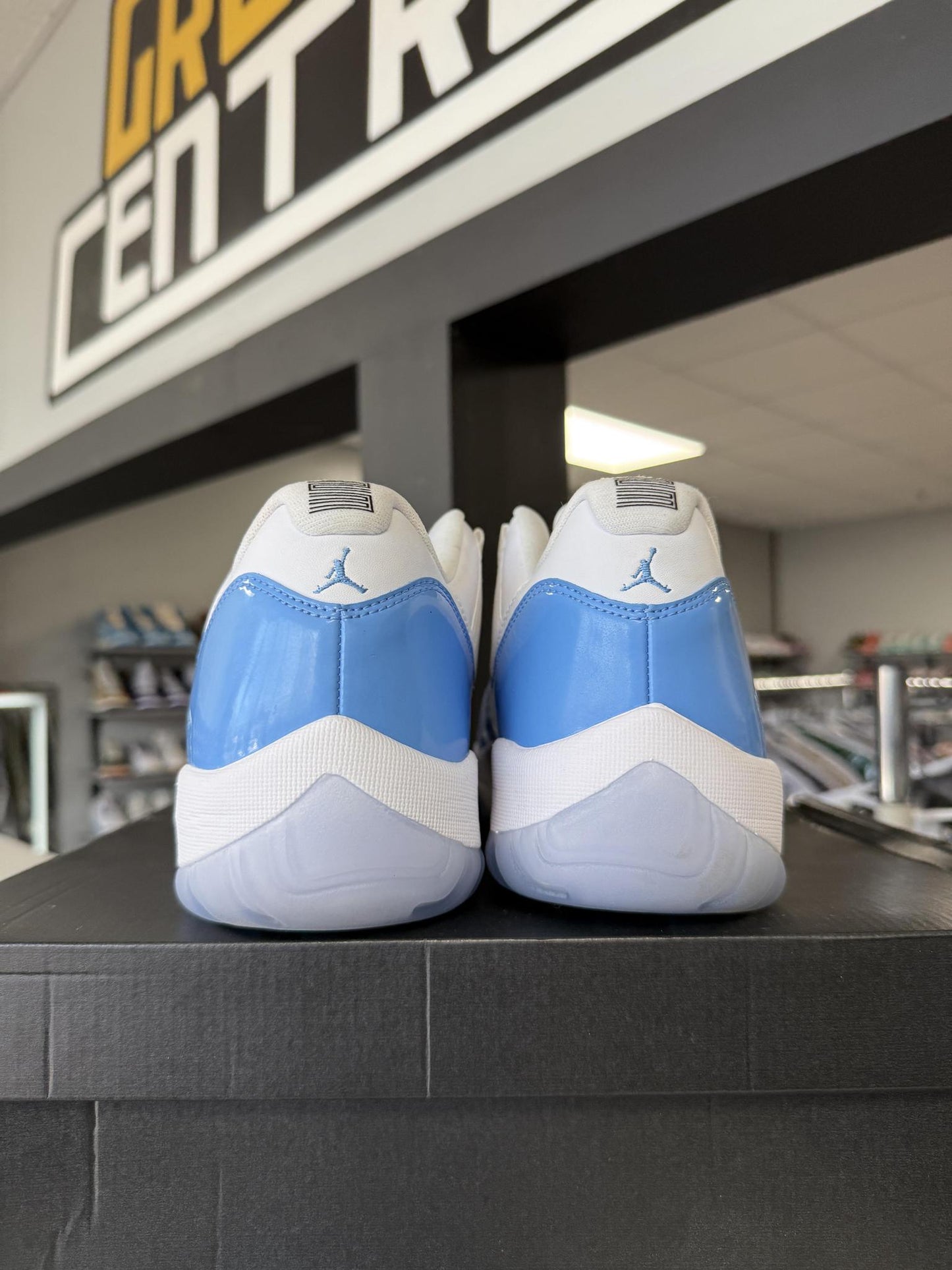 Jordan 11 Low "UNC" Used Size 13