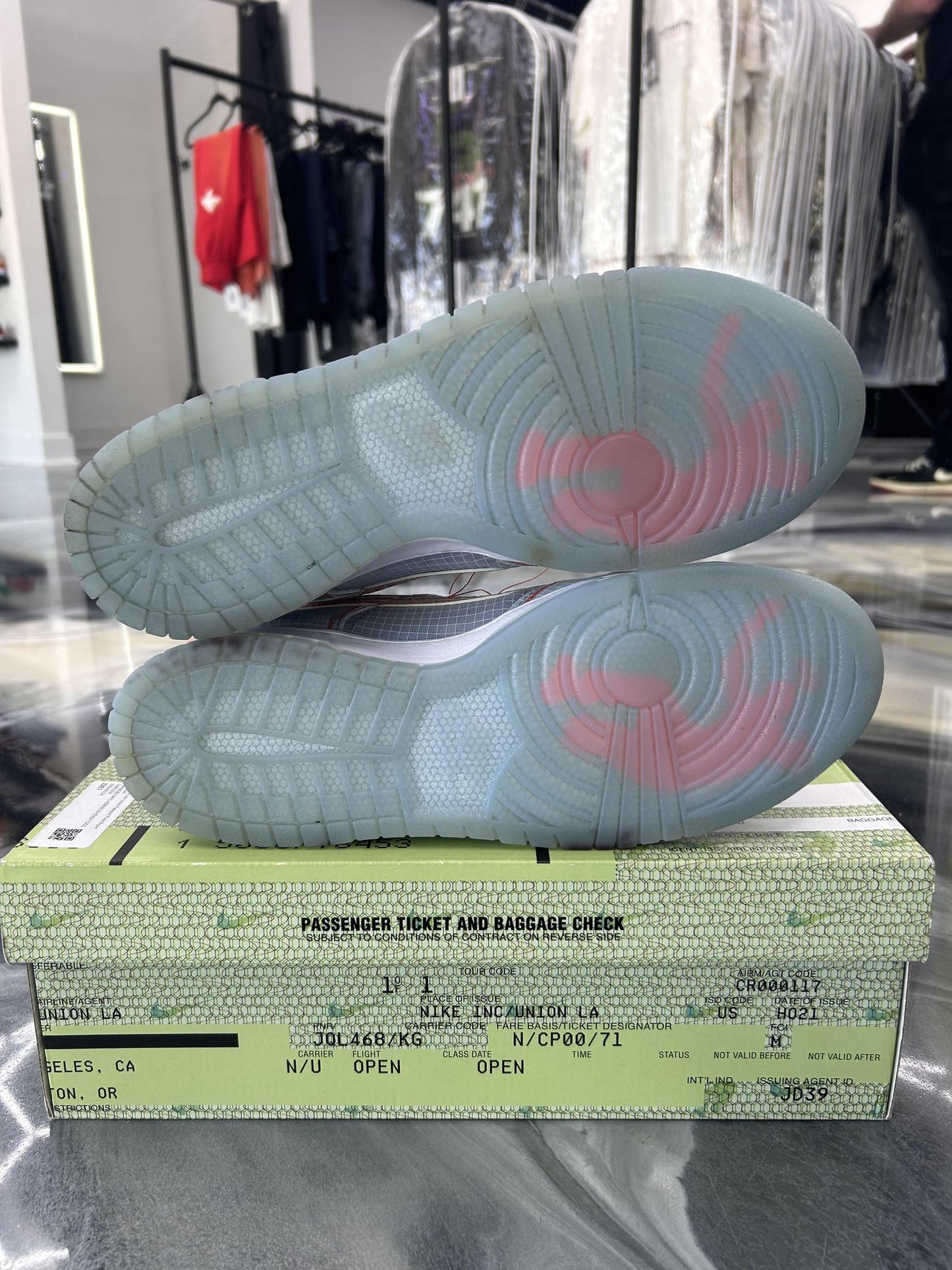 Nike Dunk Low x Union "LA Argon" Used Size 10
