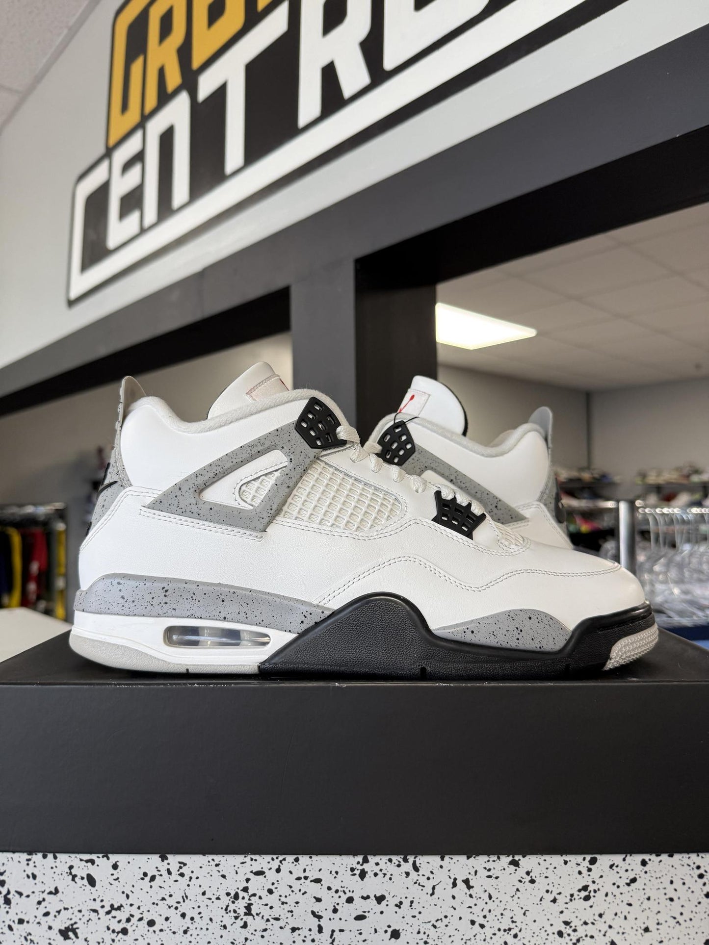Jordan 4 "White Cement" Used Size 11