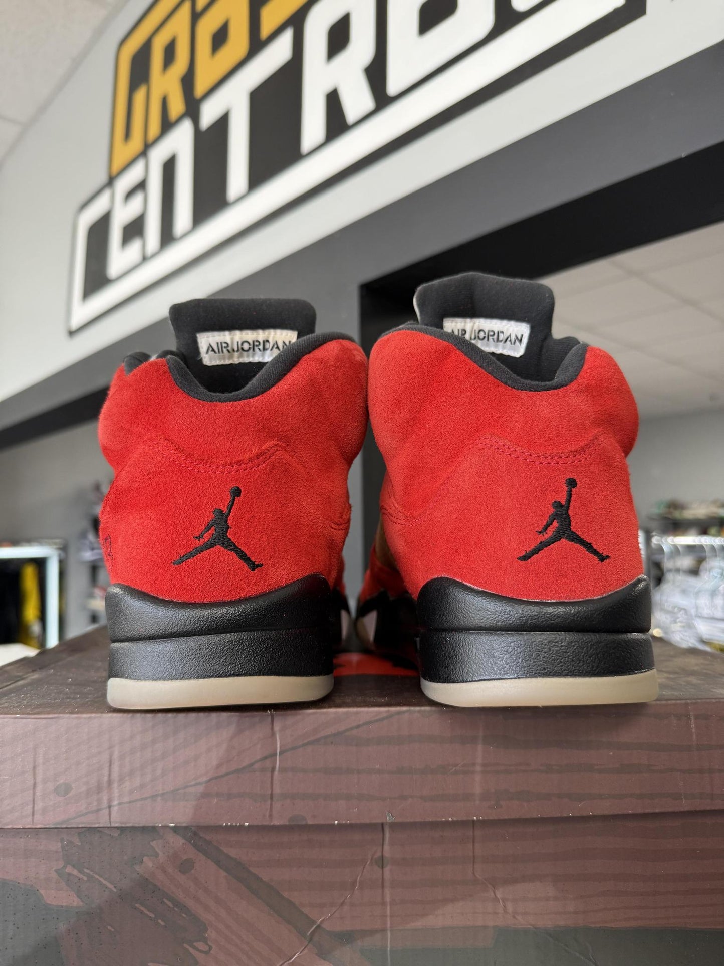 Jordan 5 "Raging Bull" Used Size 12