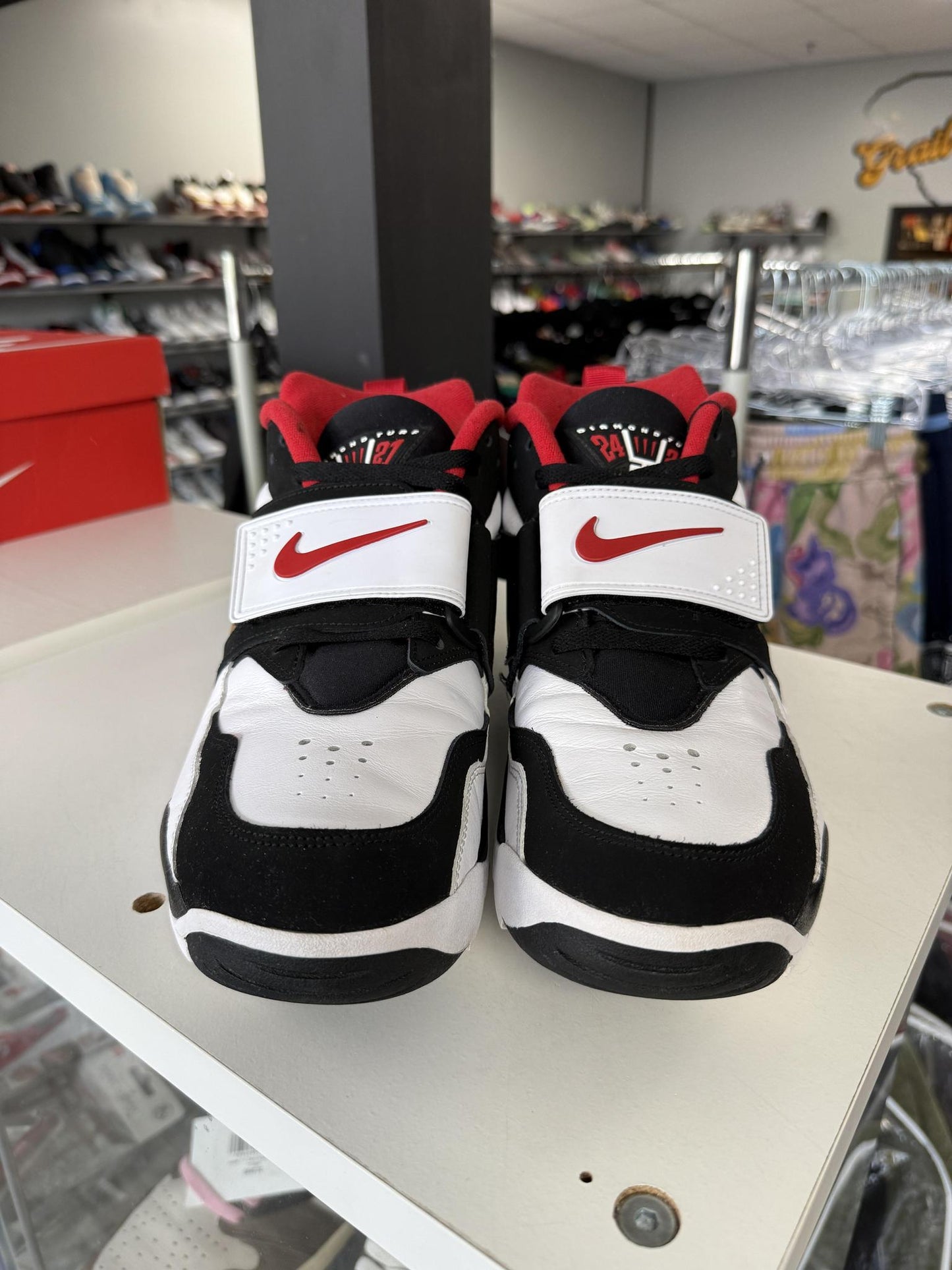 Air Diamond Turf "49ers" Used Size 11.5