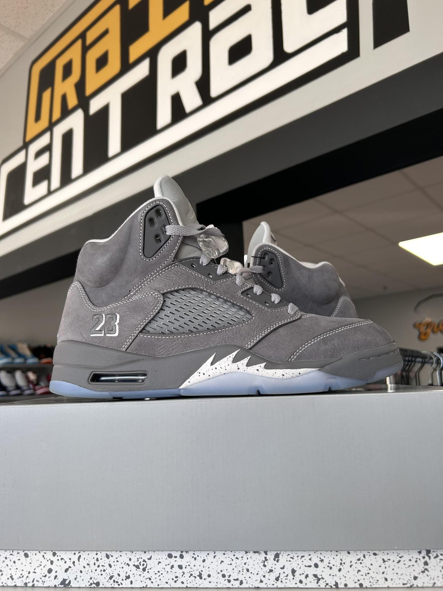Jordan 5 "Wolf Grey" Used Size 9.5
