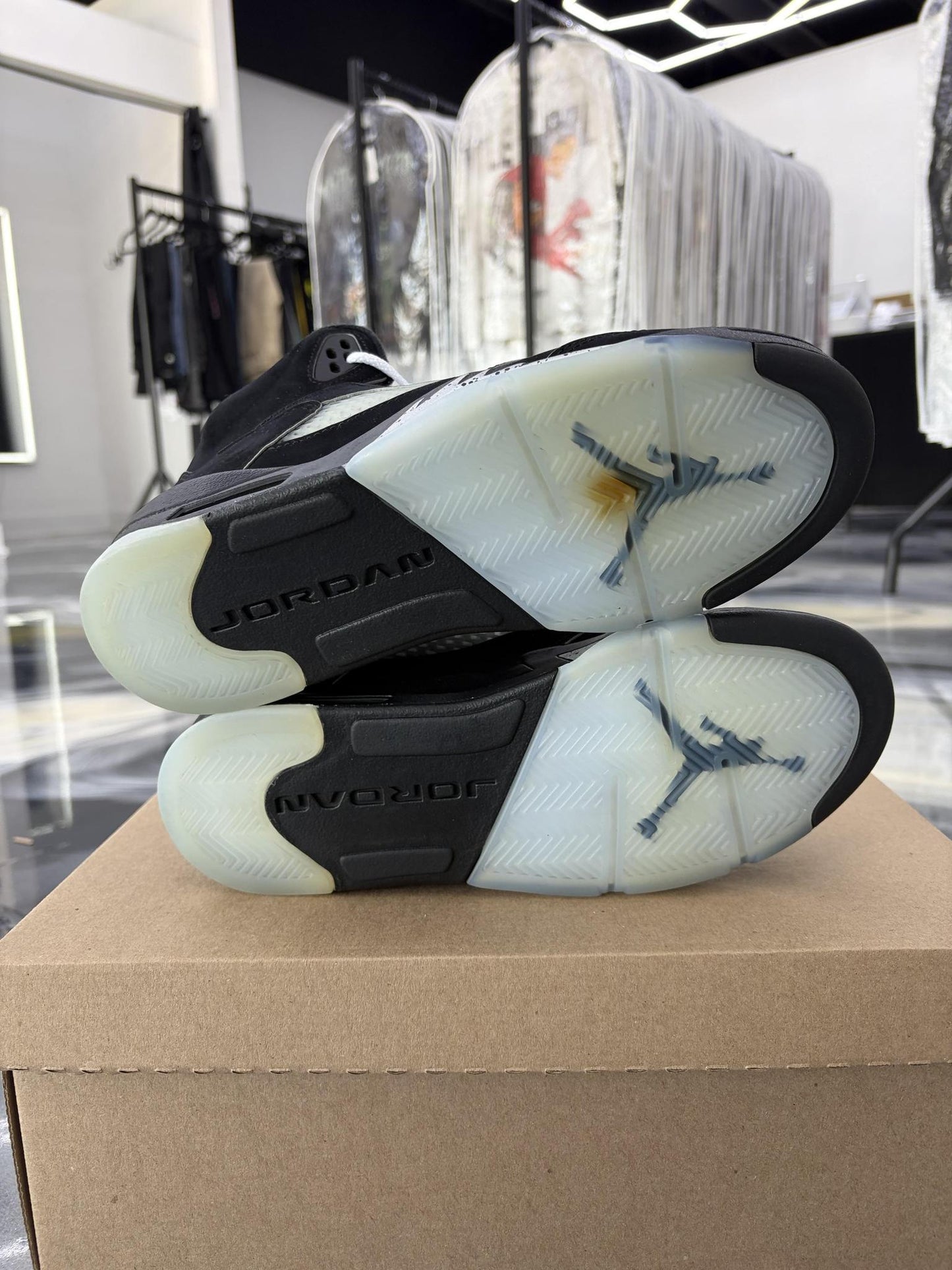 Jordan 5 "Metallic" Used Size 6.5Y/8W