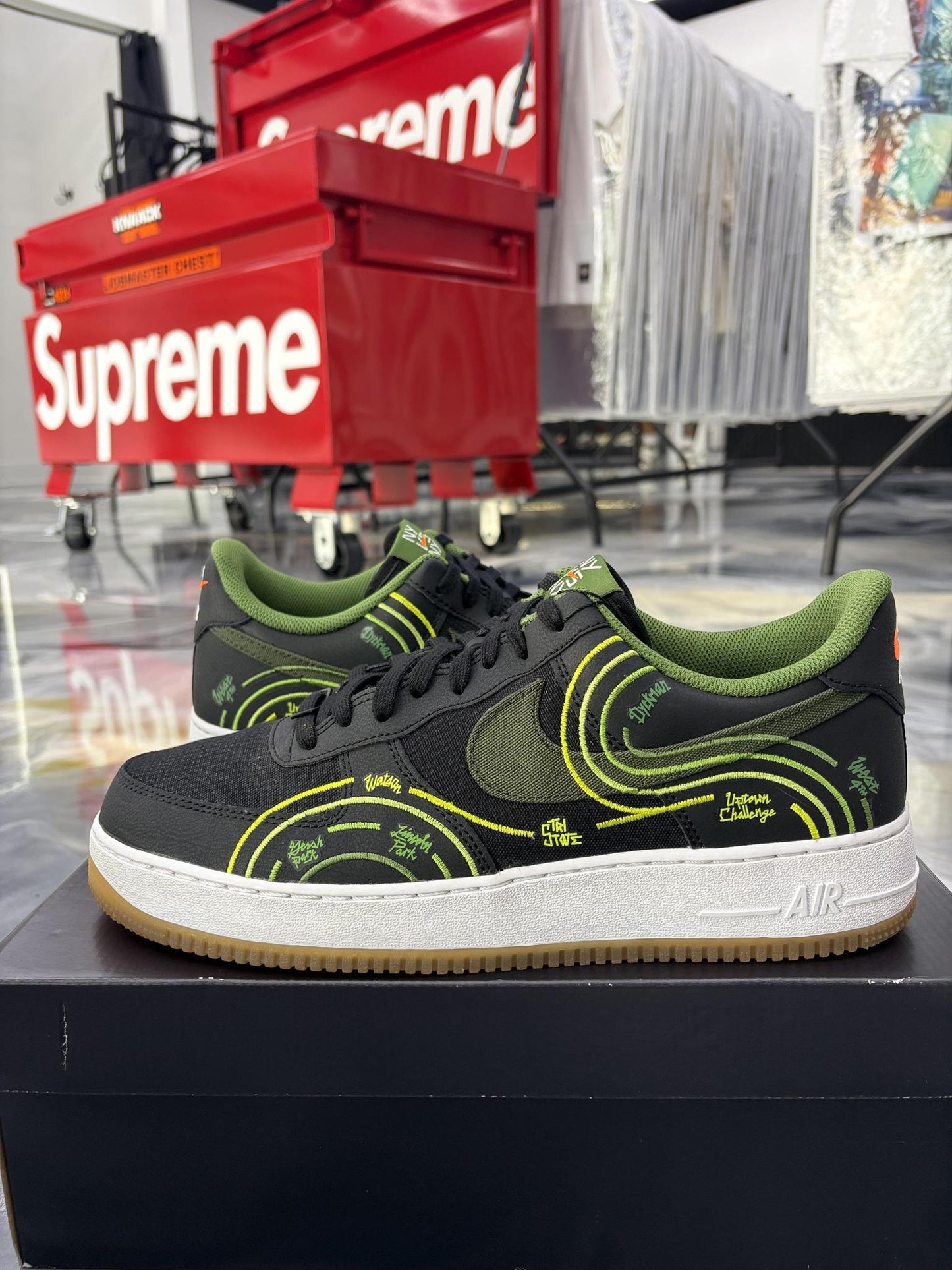 Nike Air Force 1 Low "NY vs NY" Used Size 12