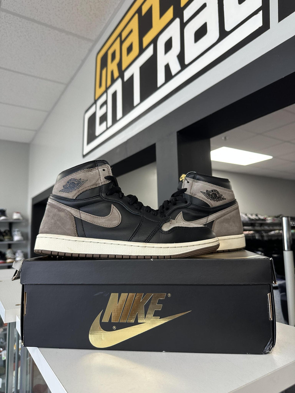 Jordan 1 "Palomino" 9.5 Used