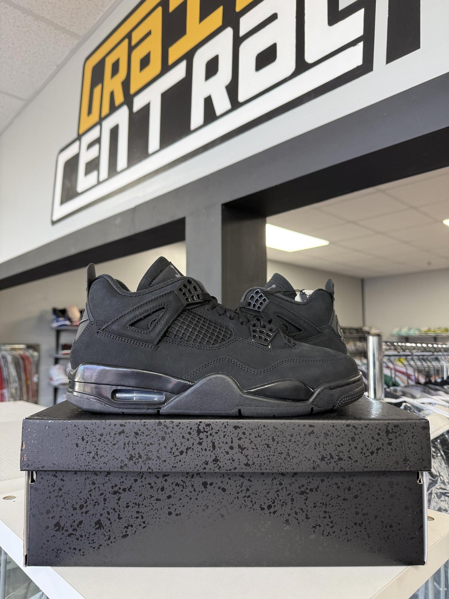 Jordan 4 "Black Cat" Used Size 9