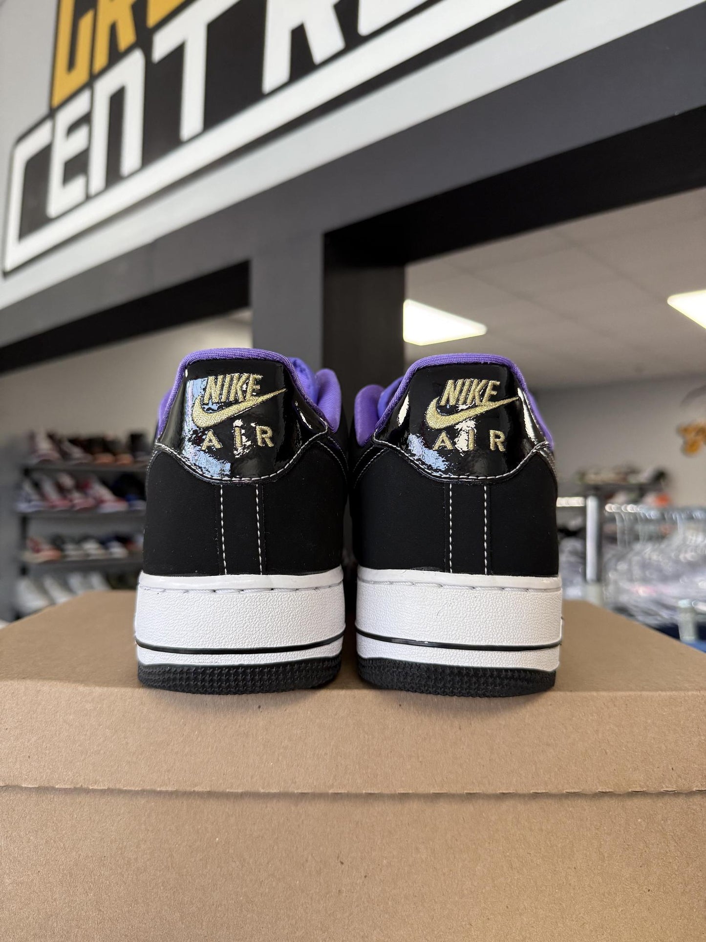 Nike Air Force One Low "Lakers" Used Size 12