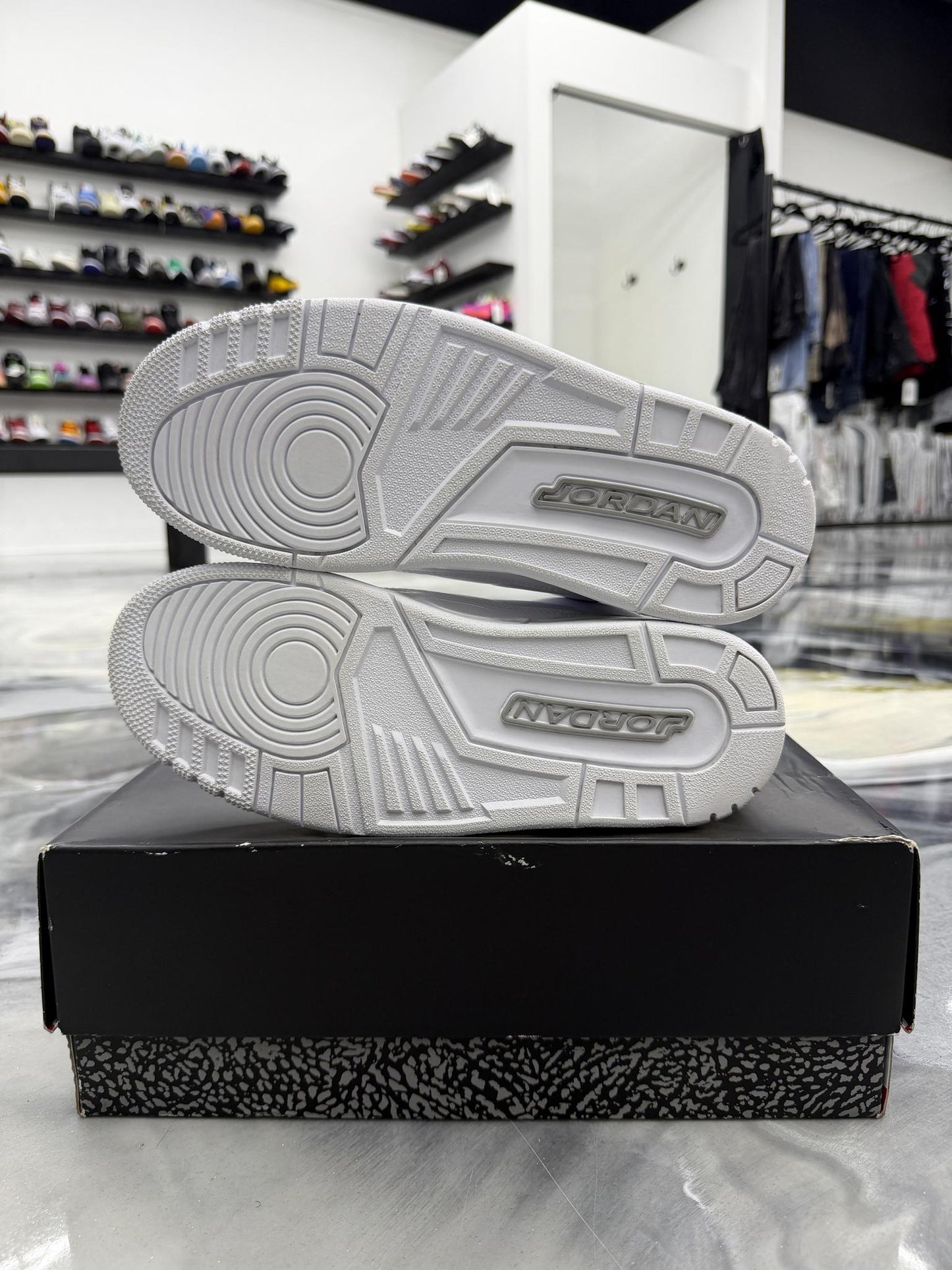 Jordan 3 Pure Money Used Size 9.5
