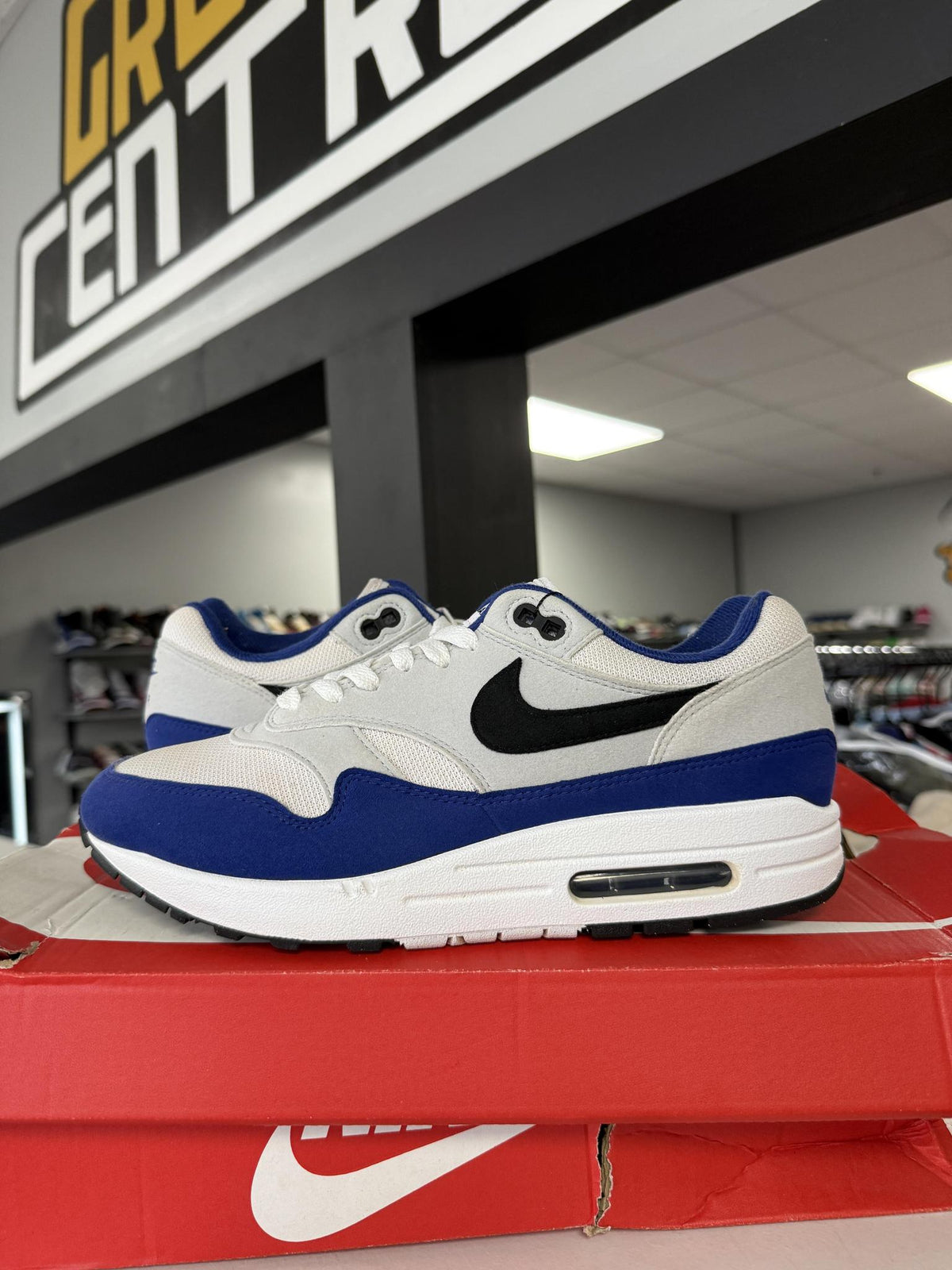 Nike Air Max 1 "Royal Blue" Used Size 8.5