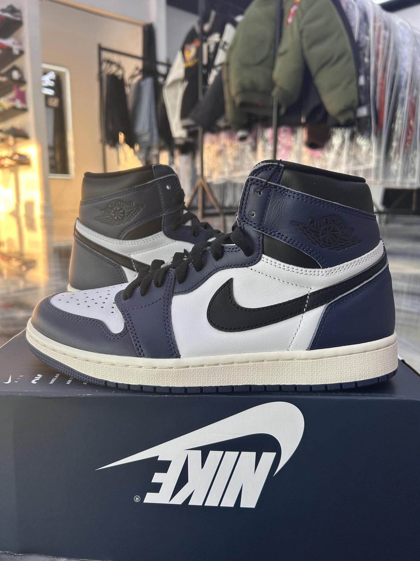 Jordan 1 "Midnight Navy" Used Size 9