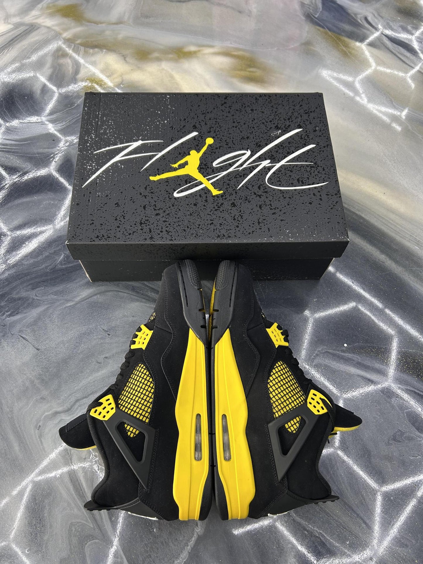 Jordan 4 "Thunder" Used Size 13