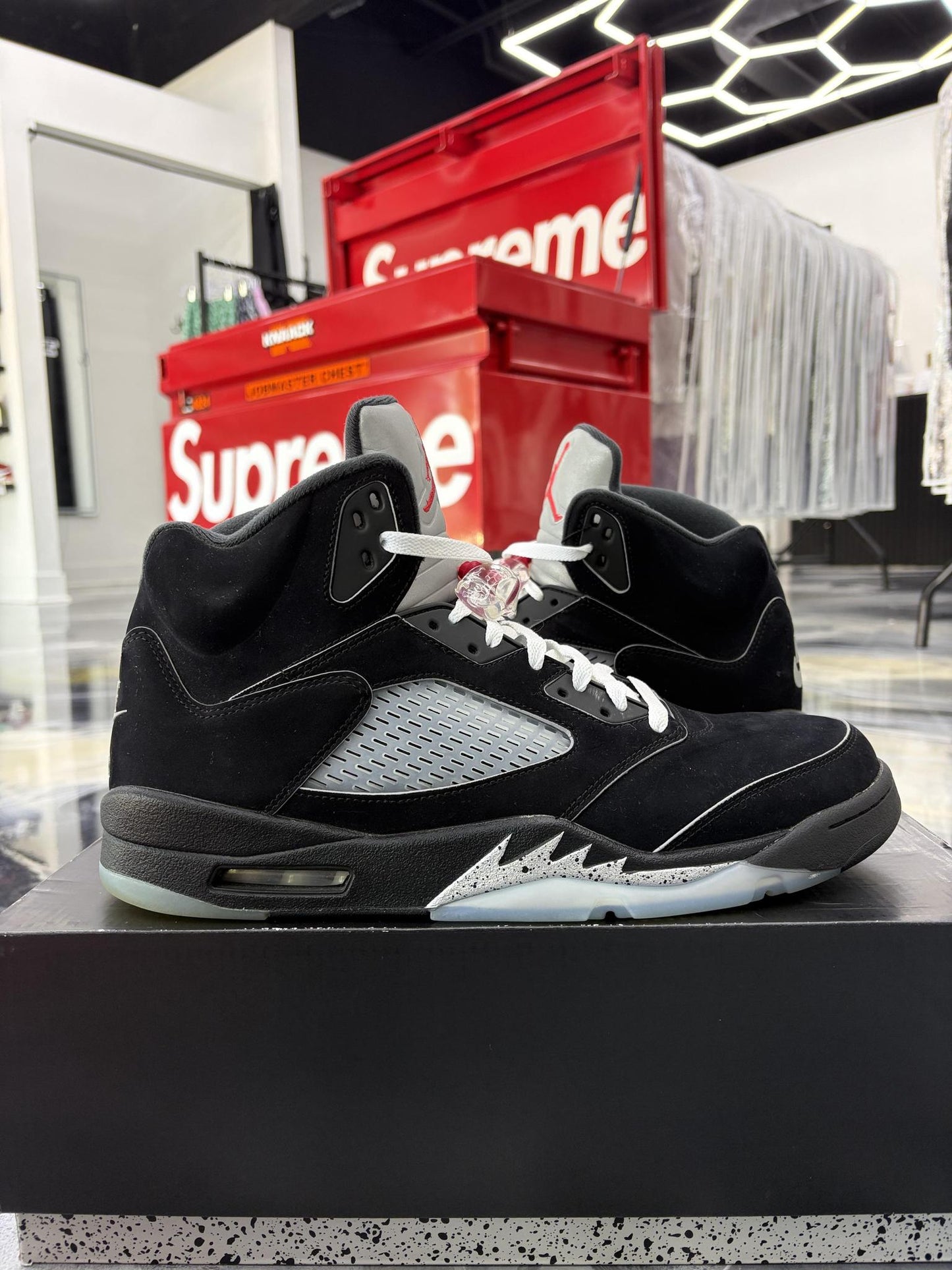 Jordan 5 "Reimagined Black Metallic" Used Size 14
