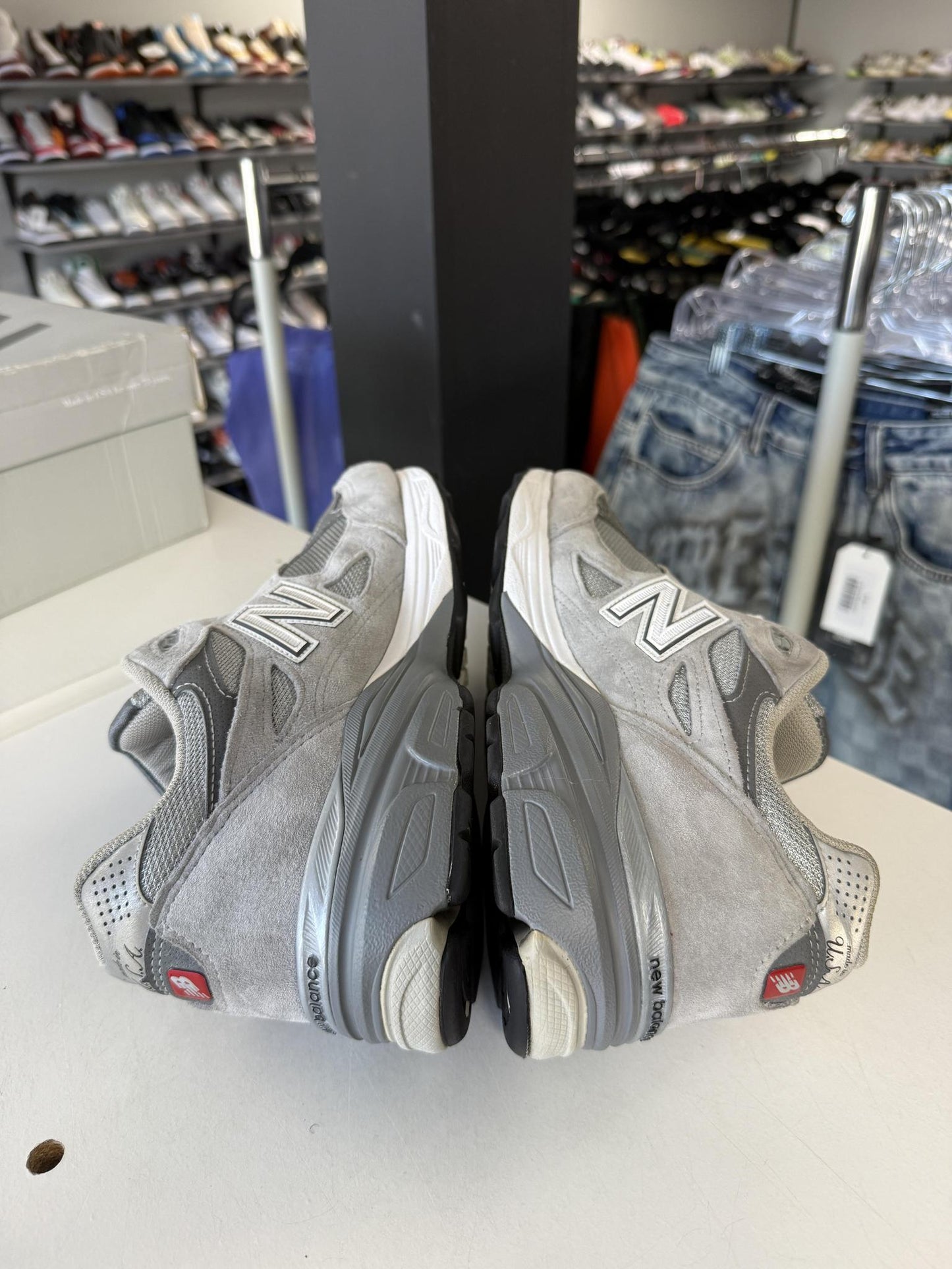 New Balance 990 "Grey White" Used Size 10