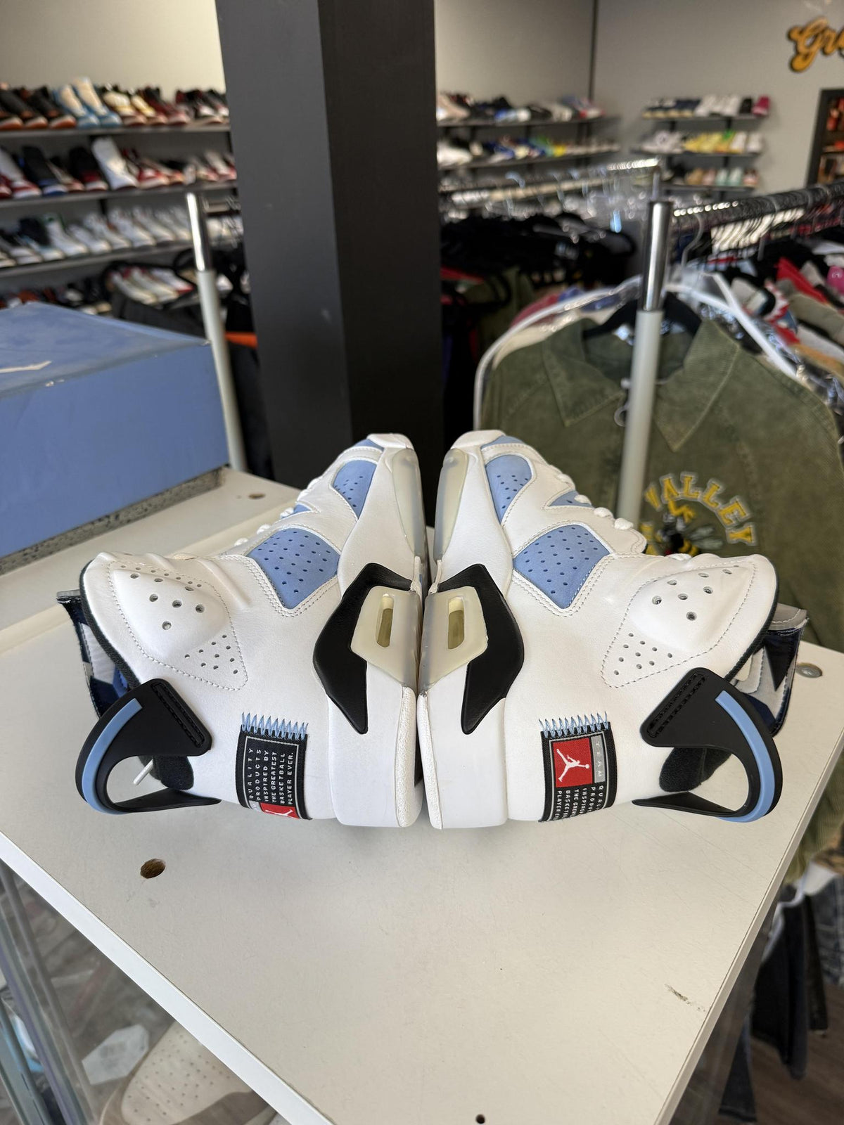 Jordan 6 "UNC" Used Size 8