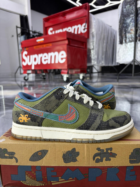 Nike Dunk Low Siempre Familia Used Size 6Y/7.5W
