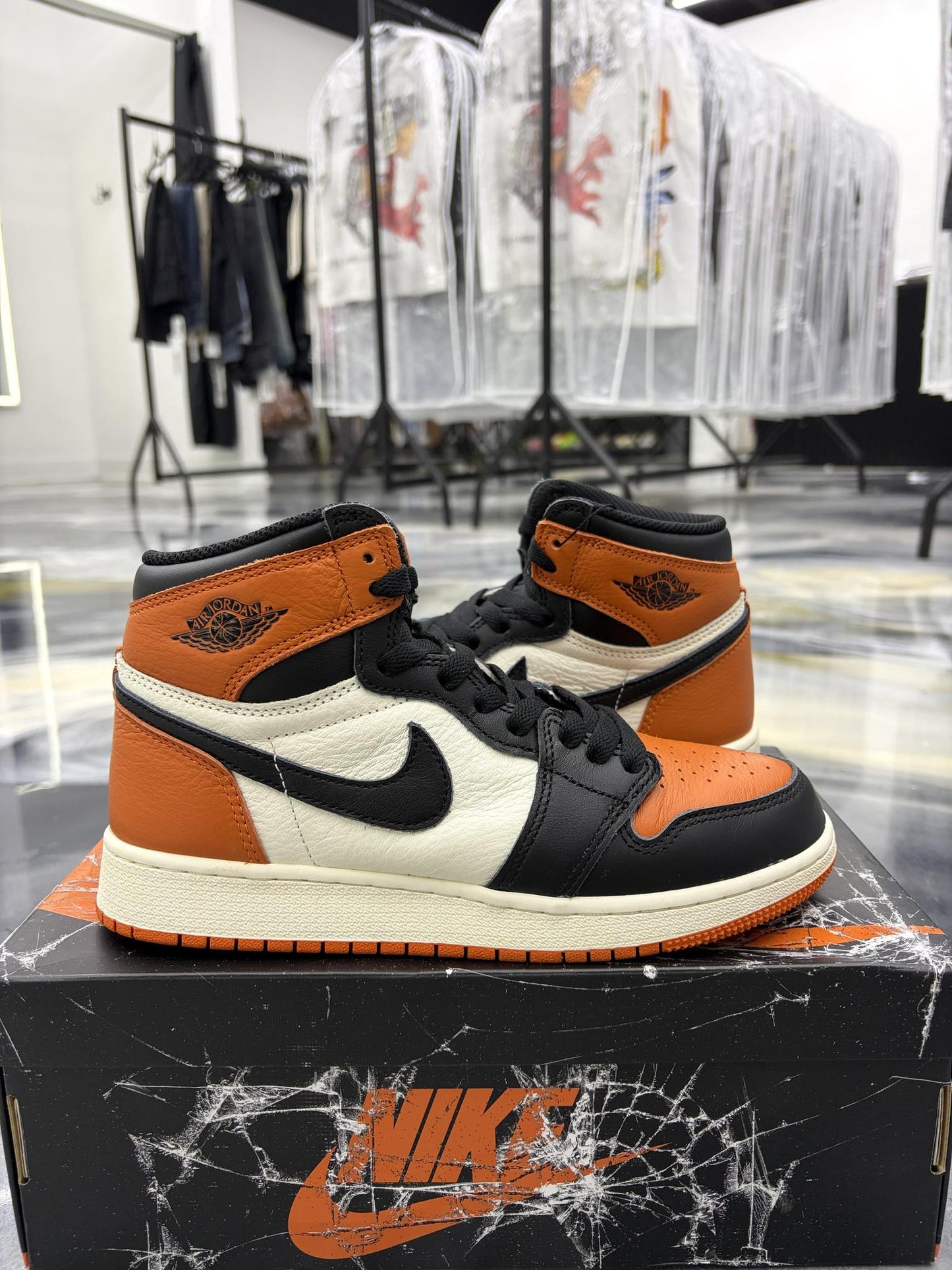 Jordan 1 "Shattered Backboard" Used Size 5.5Y/7W