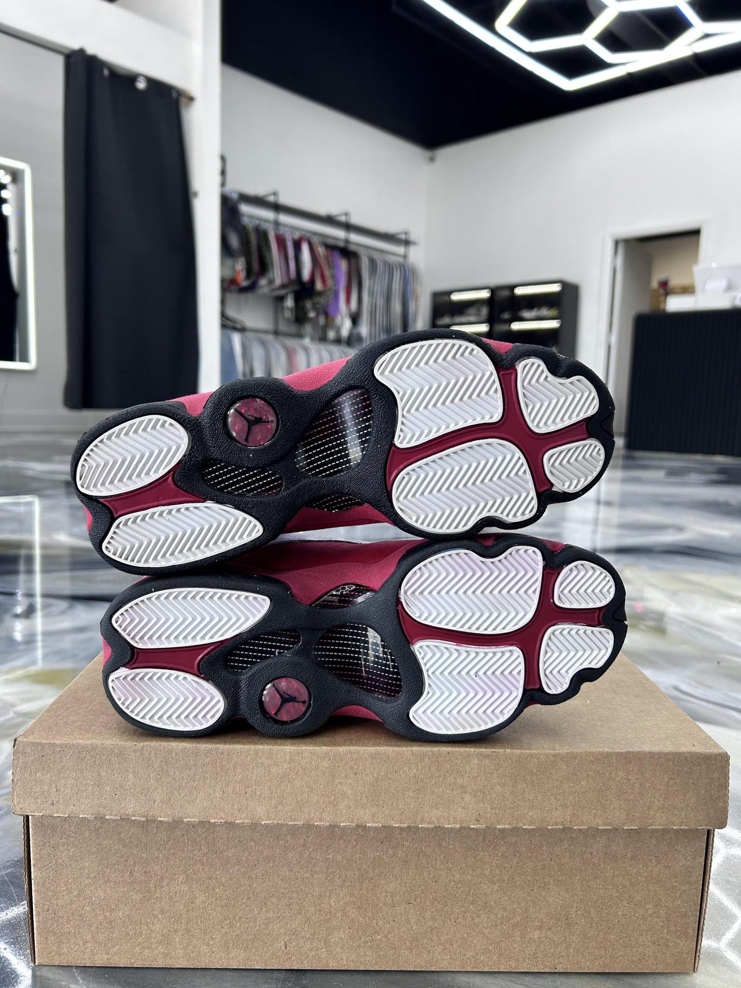 Jordan 13 "Cherry" Used Size 7Y/8.5W