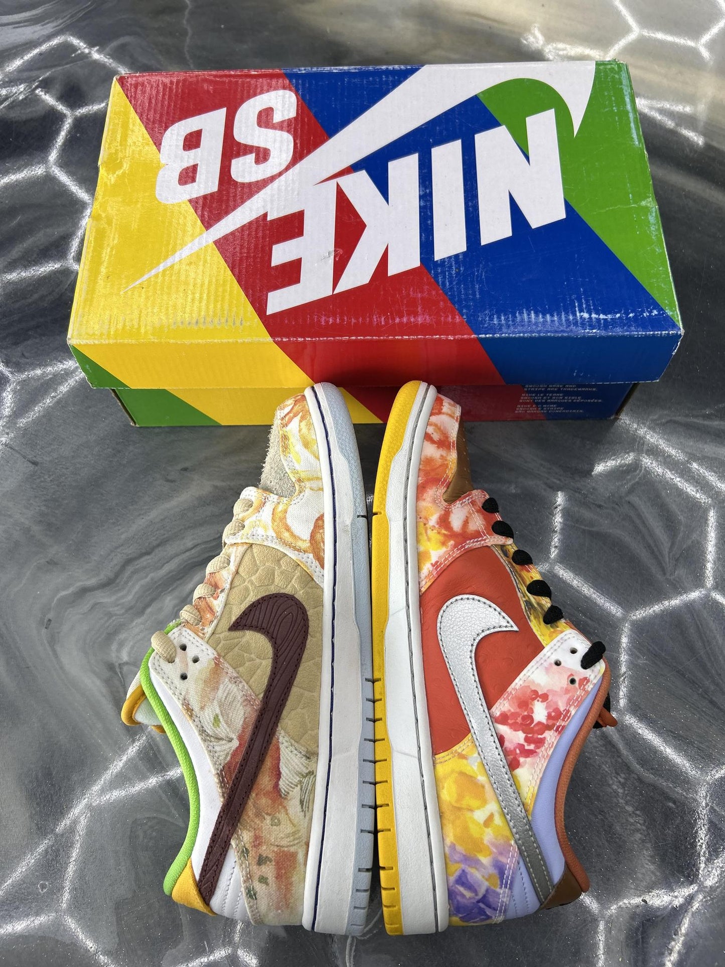 Nike SB Dunk Low "Street Hawker" Used Size 8