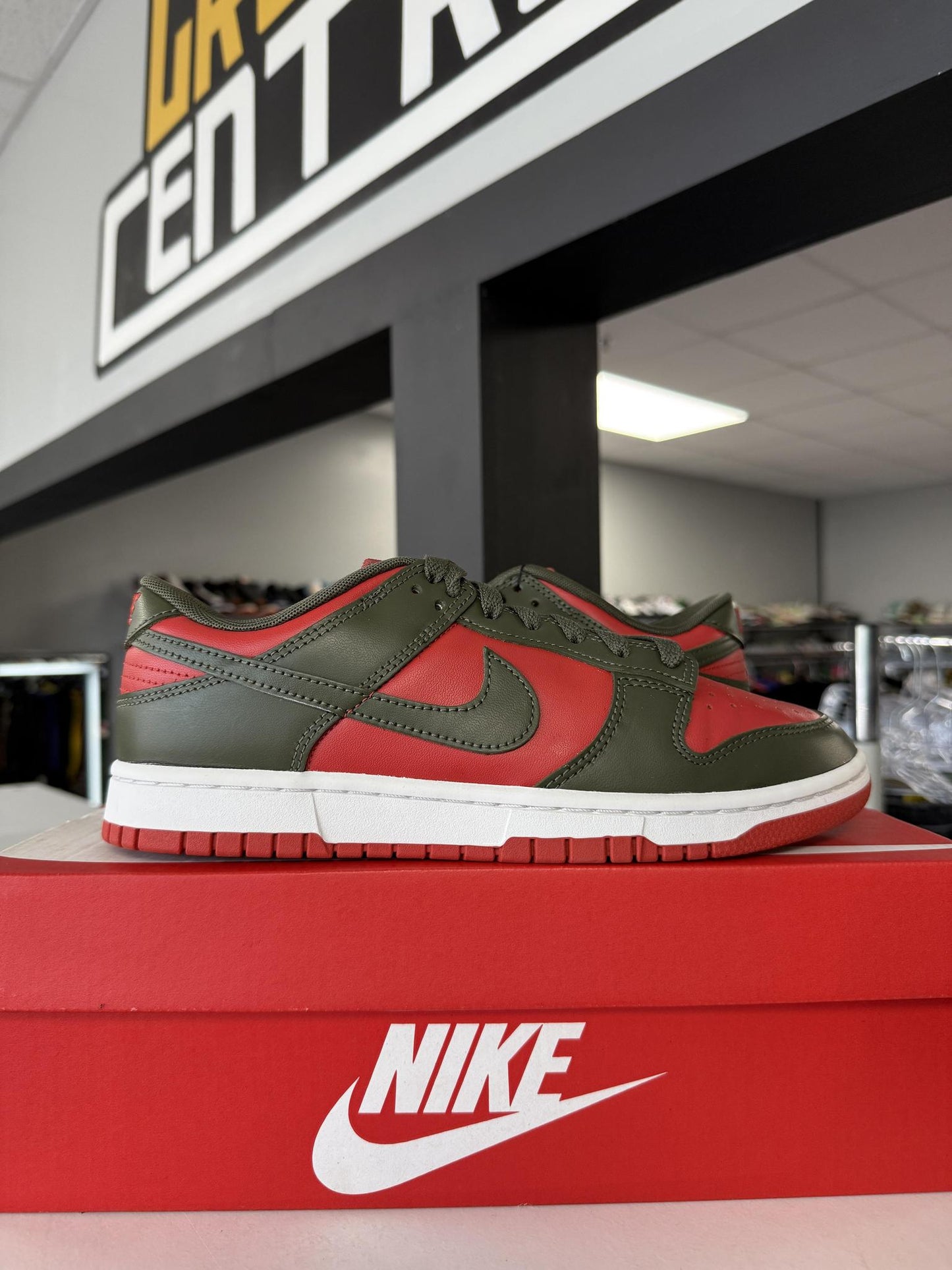 Nike Dunk Low "Mystic Red Olive" Used Size 8