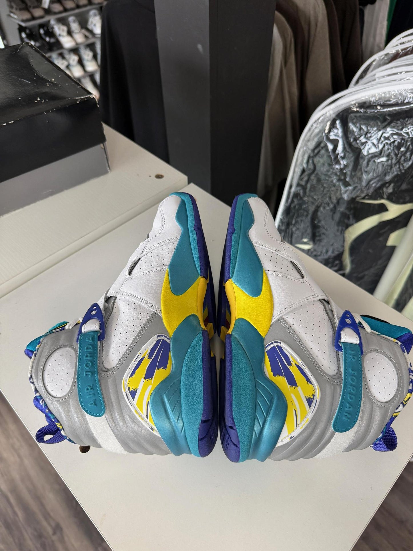 Jordan 8 "White Aqua" Used Size 7Y/8.5W