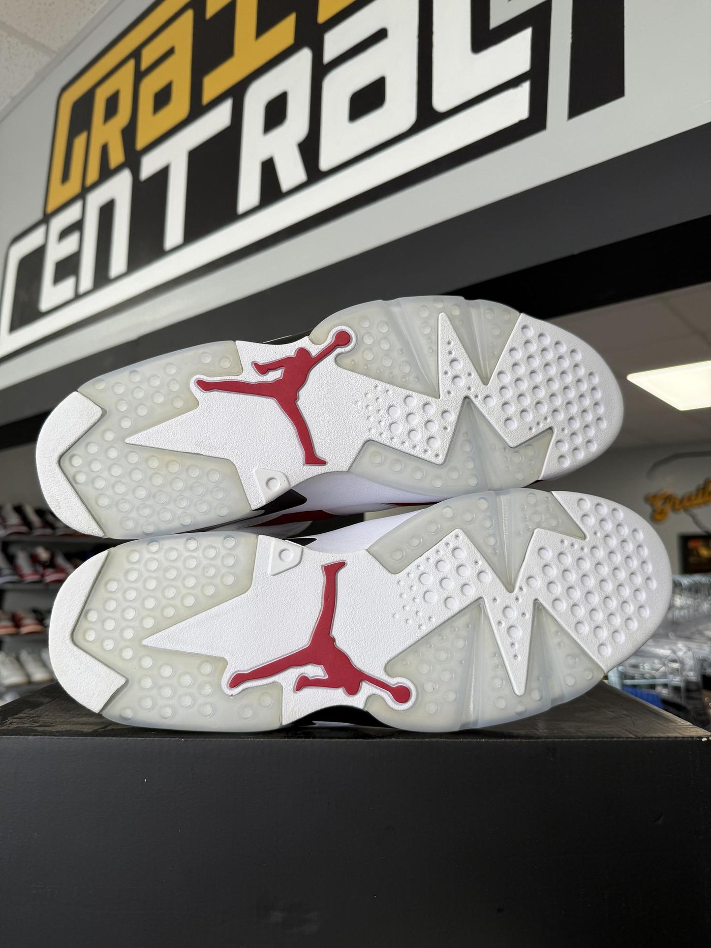 Jordan 6 "Carmine" Used Size 13