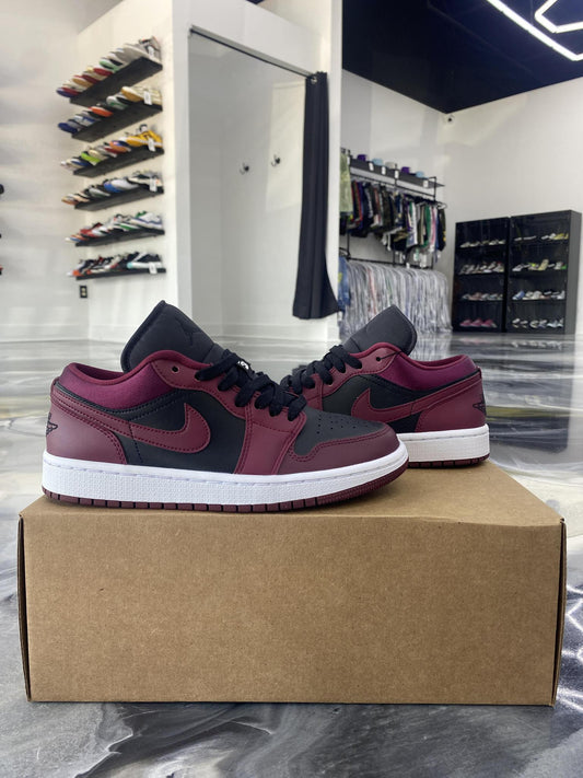 Jordan 1 Low "Dark Beetroot" Used Size 6Y/7.5W