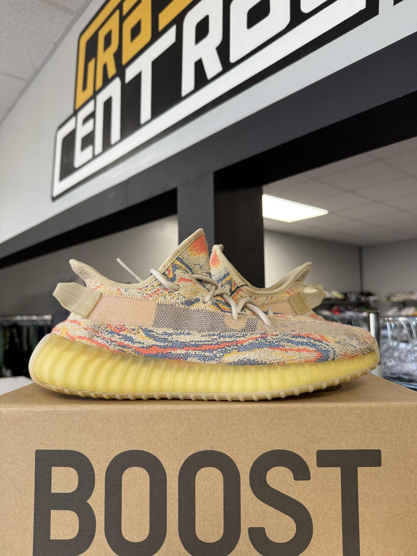 Adidas Yeezy 350 "MX Oat" Used Size 10.5