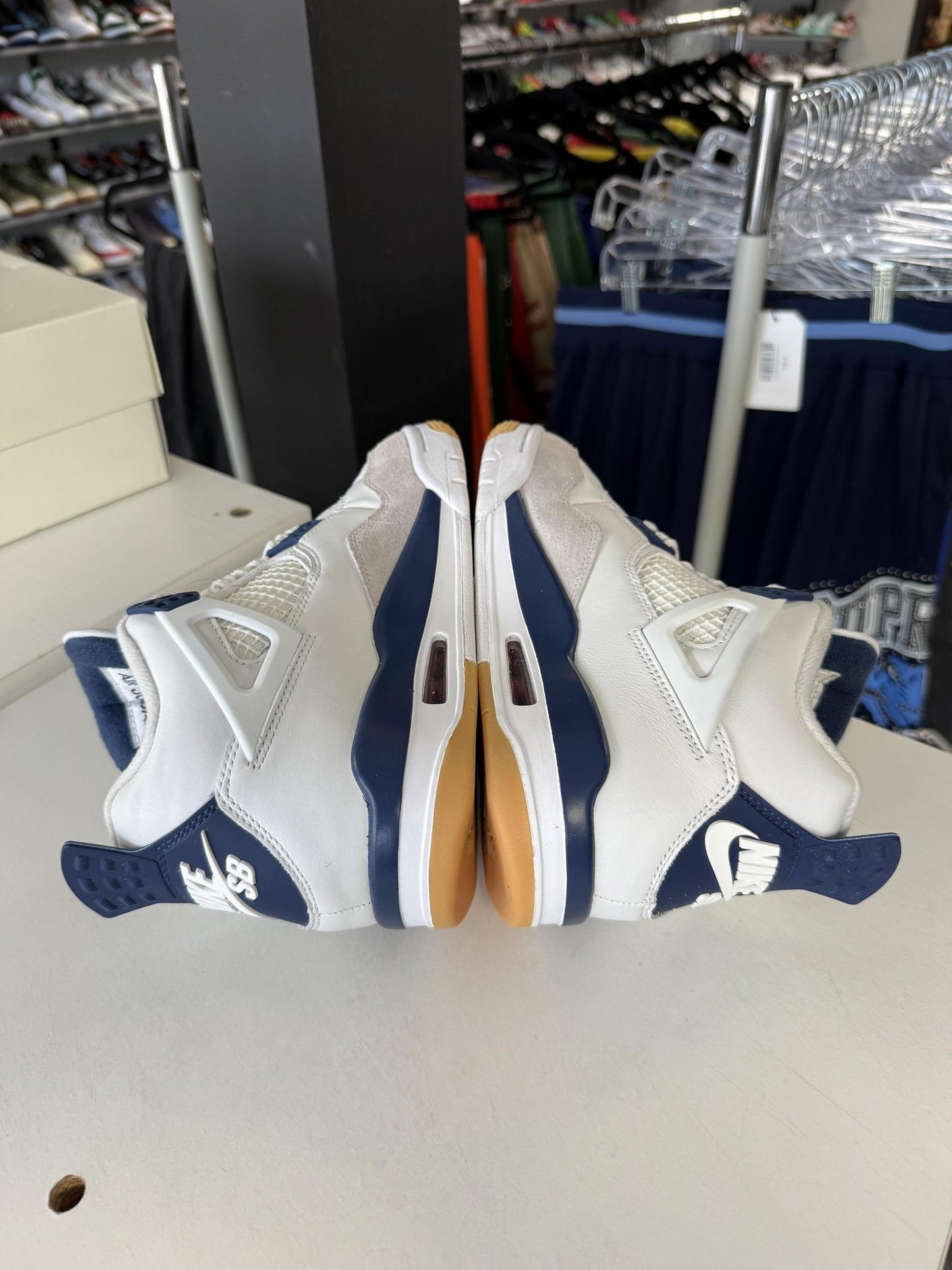 Jordan 4 SB "Navy" Used Size 6Y/7.5W