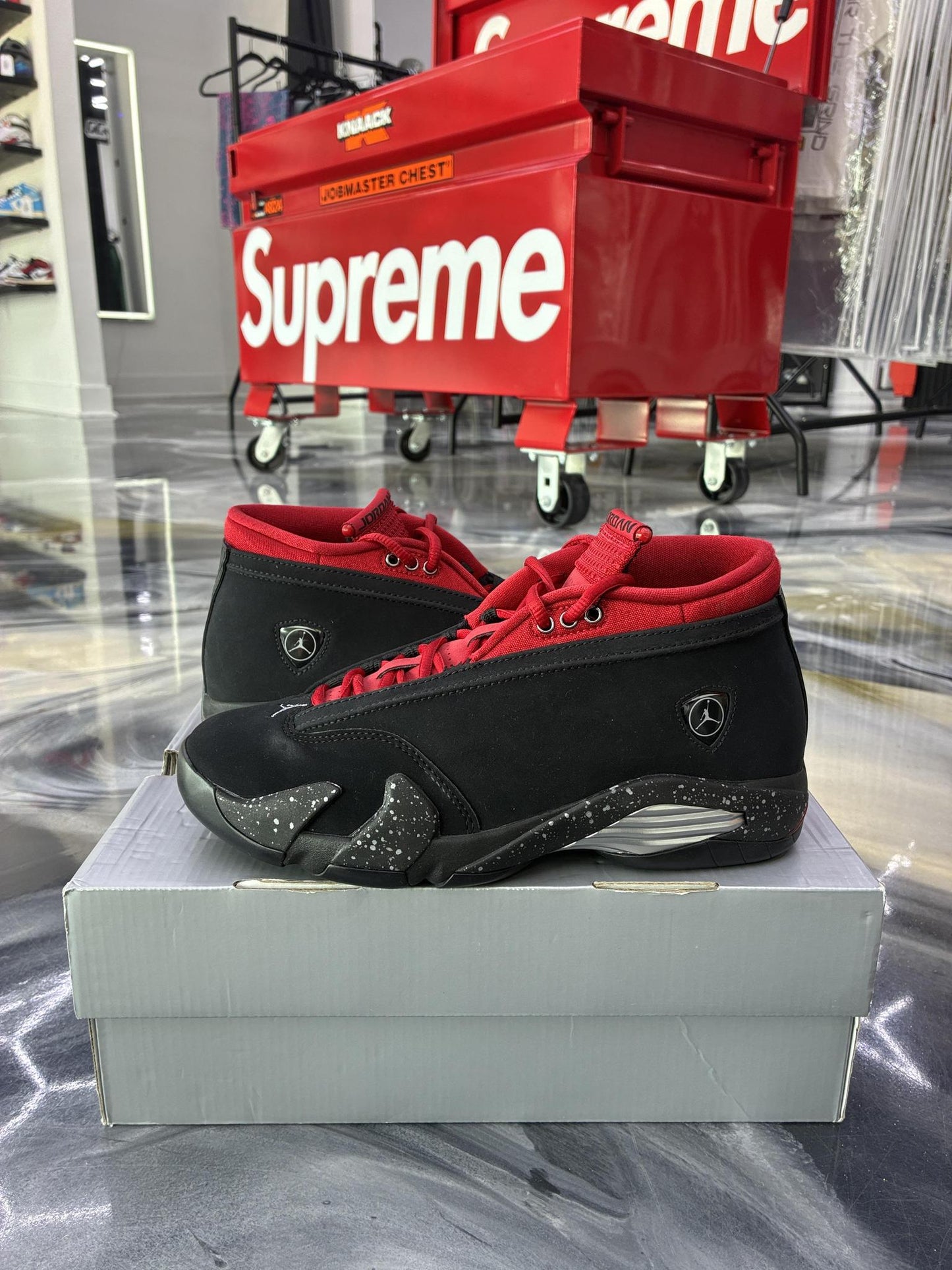 Jordan 14 Low "Red Lipstick" Used Size 7Y/8.5W