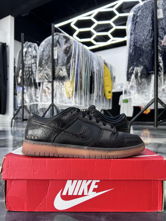 Nike Dunk Low "Velvet Brown" Used Size 9.5