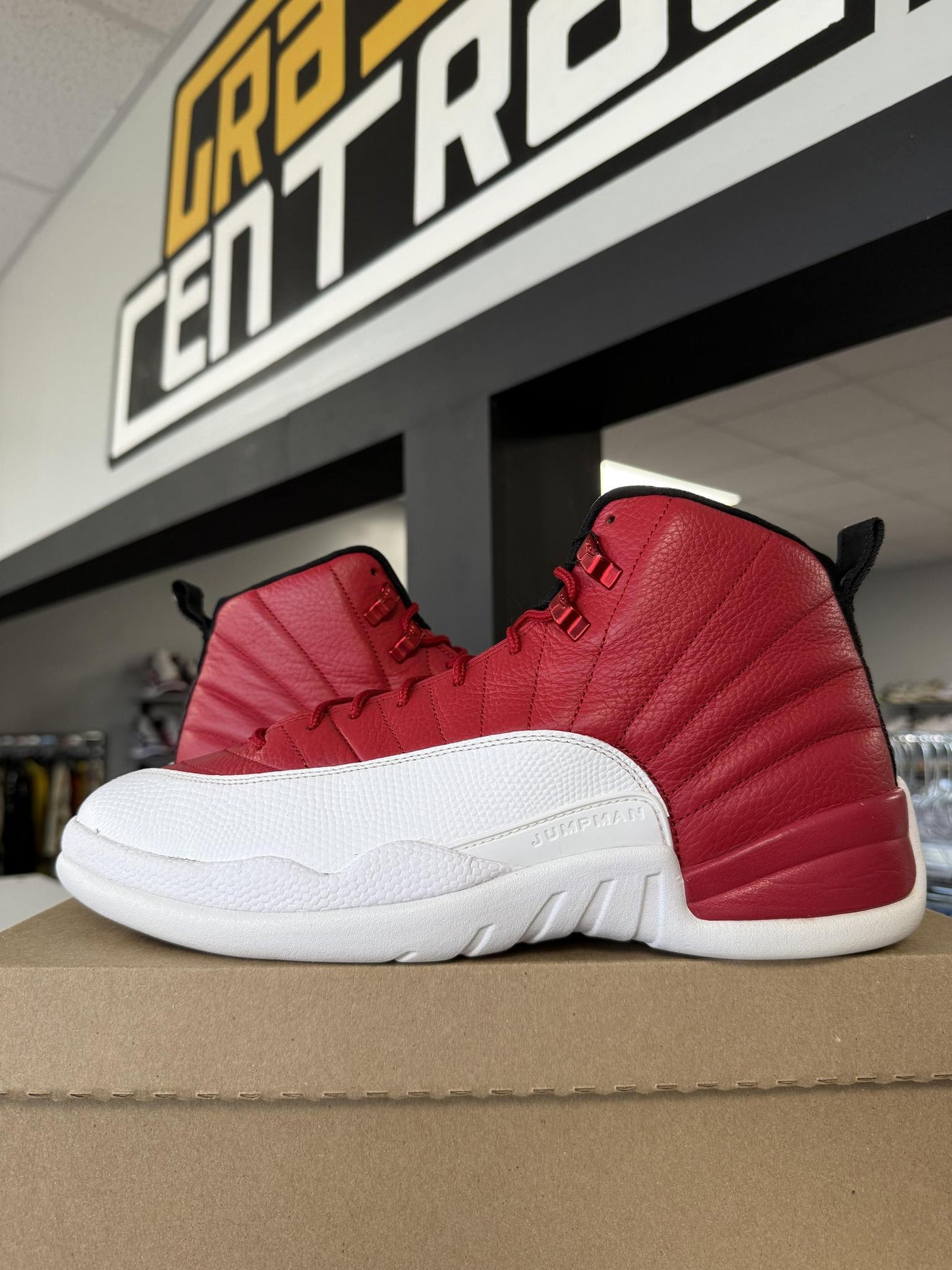 Jordan 12 "Gym Red" Used Size 11.5