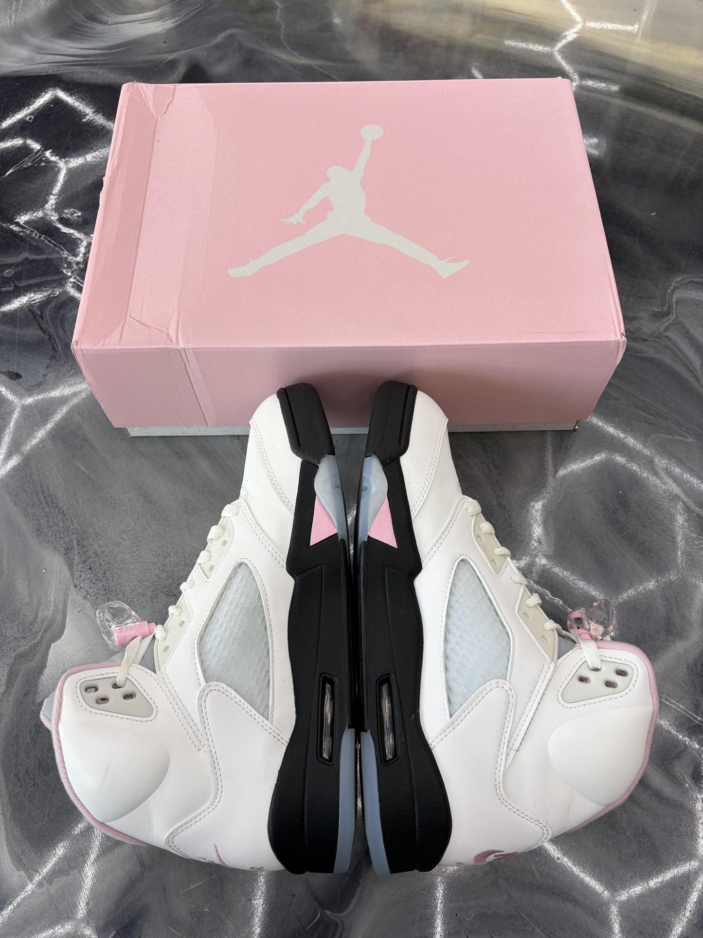 Jordan 5 "Soft Medium Pink" Used Size 9.5