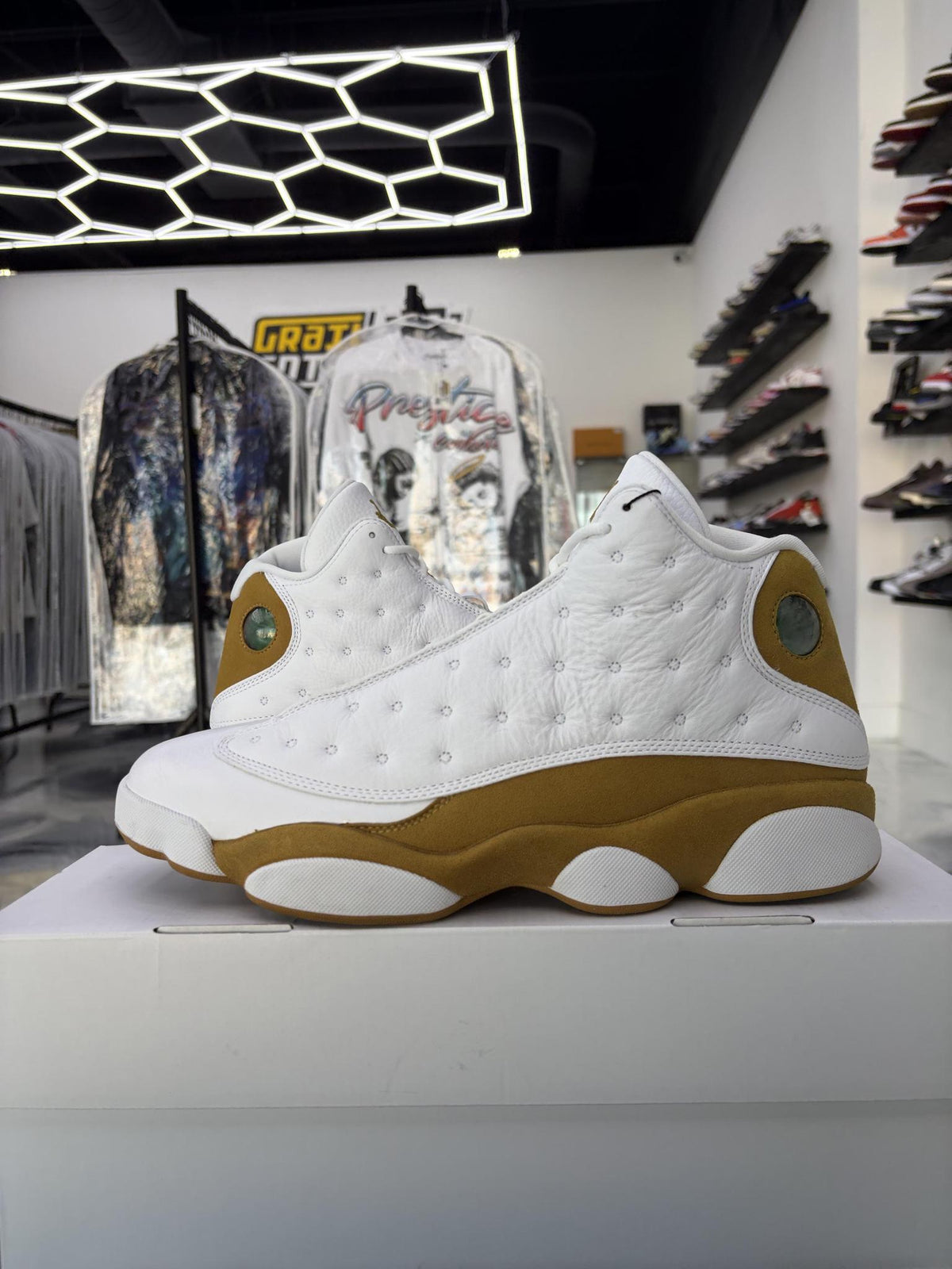 Jordan 13 "Wheat" Used Size 12