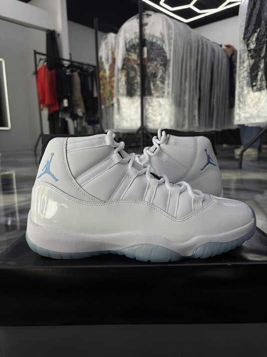 Jordan 11 "Legend Blue" Used Size 10.5