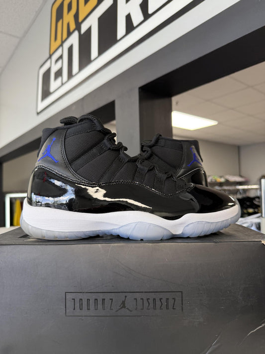 Jordan 11 "Space Jam" Used Size 8