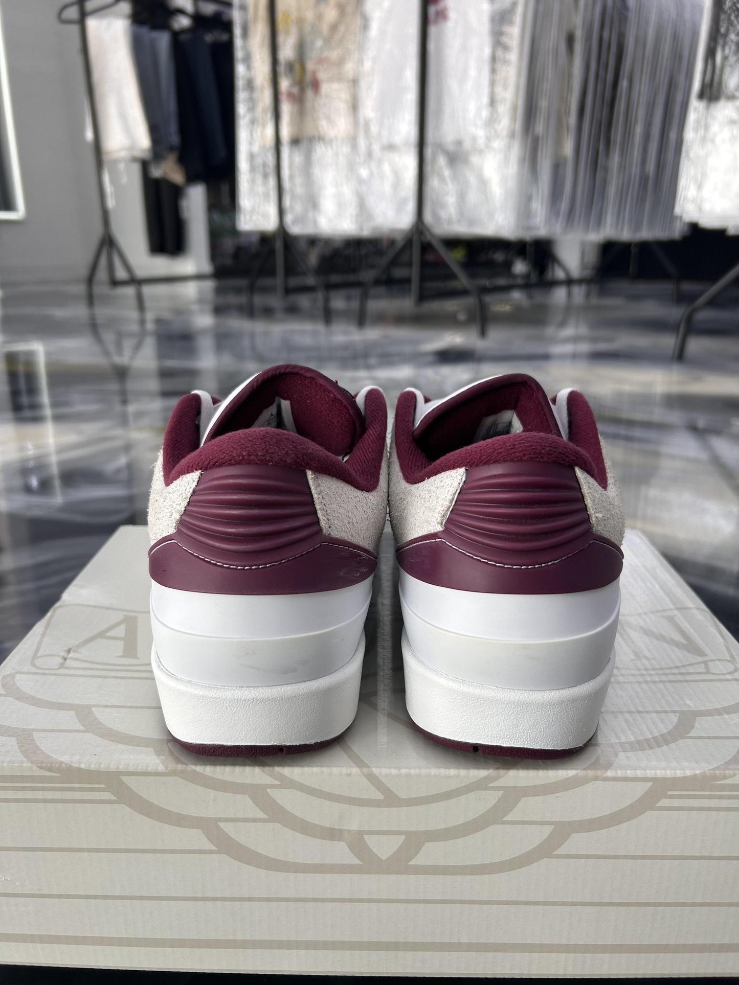Jordan 2 Low "Cherrywood Red" Used Size 11