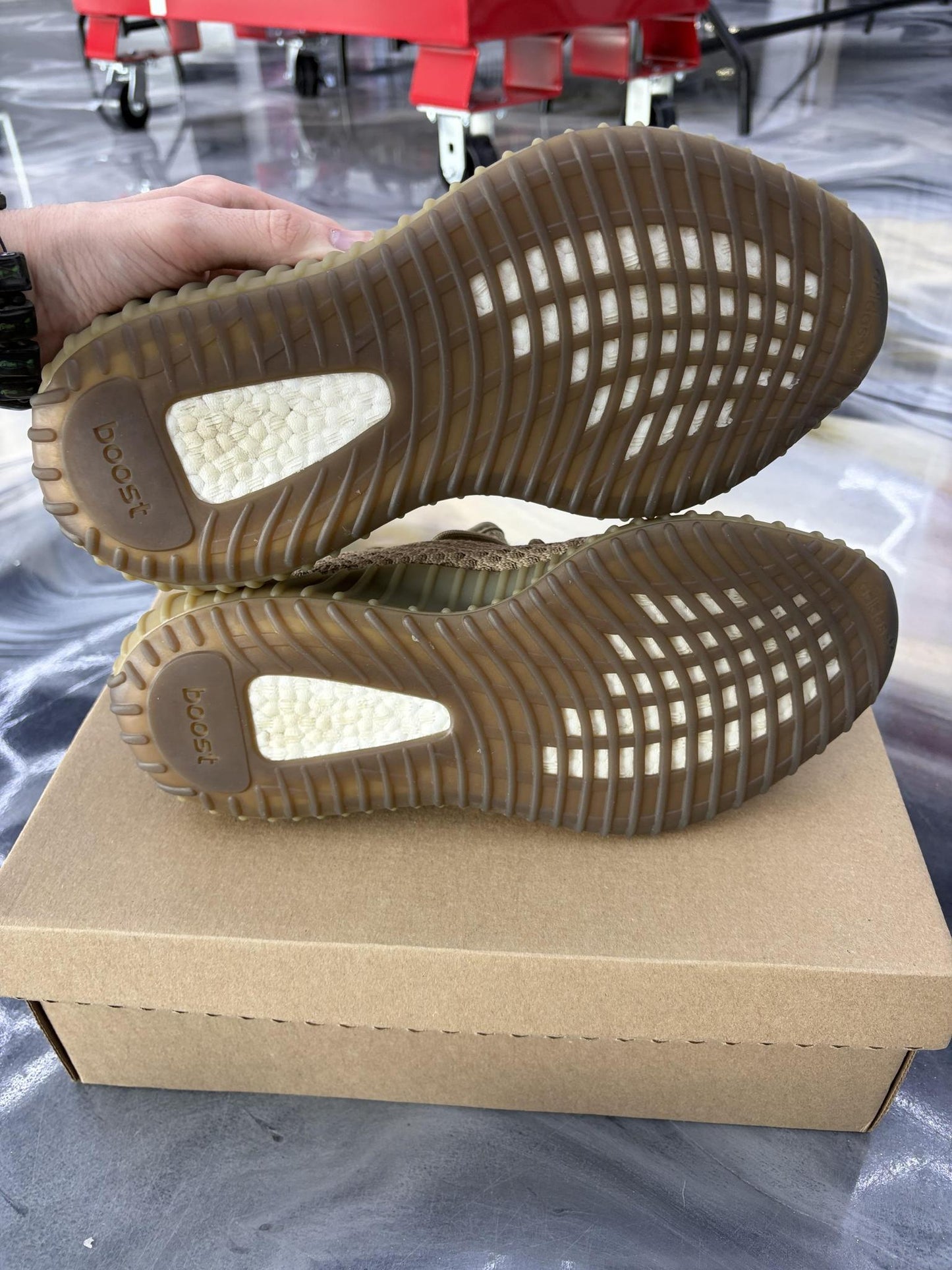 Adidas Yeezy 350 "Sand Taupe" Used Size 9