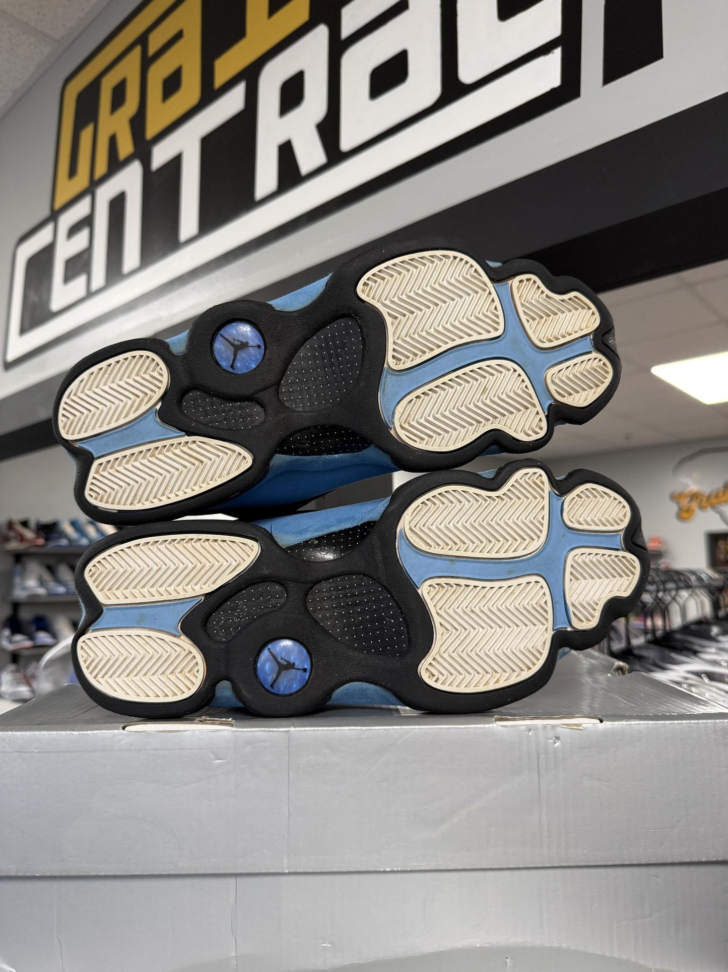 Jordan 13 "UNC" Used Size 10.5