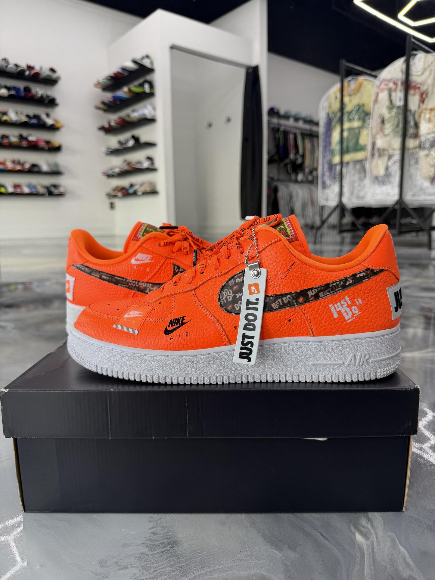 Nike Air Force 1 "Just Do It" Used Size 11.5