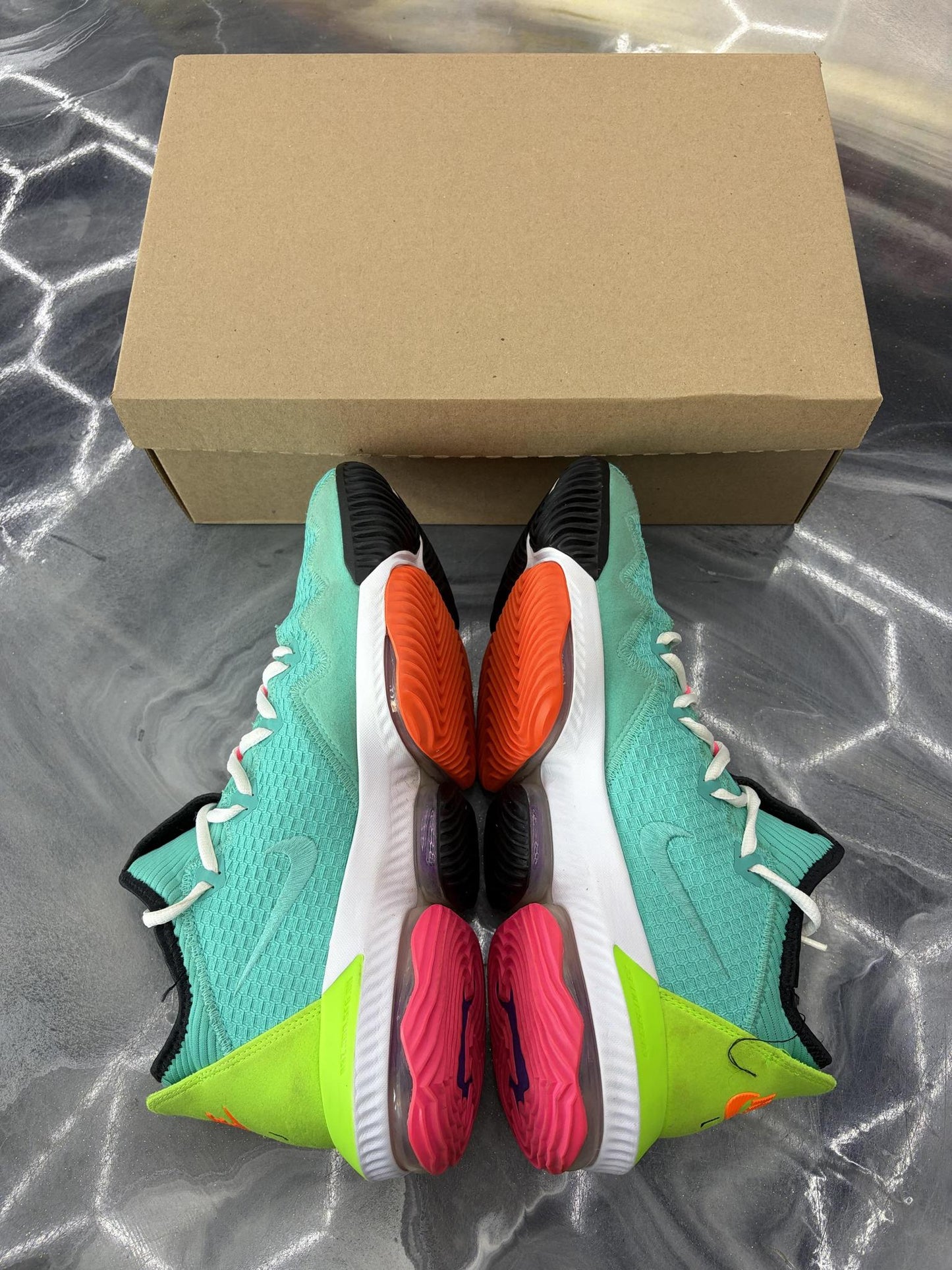 Lebron 16 Low "Air Max Trainer" Used Size 11