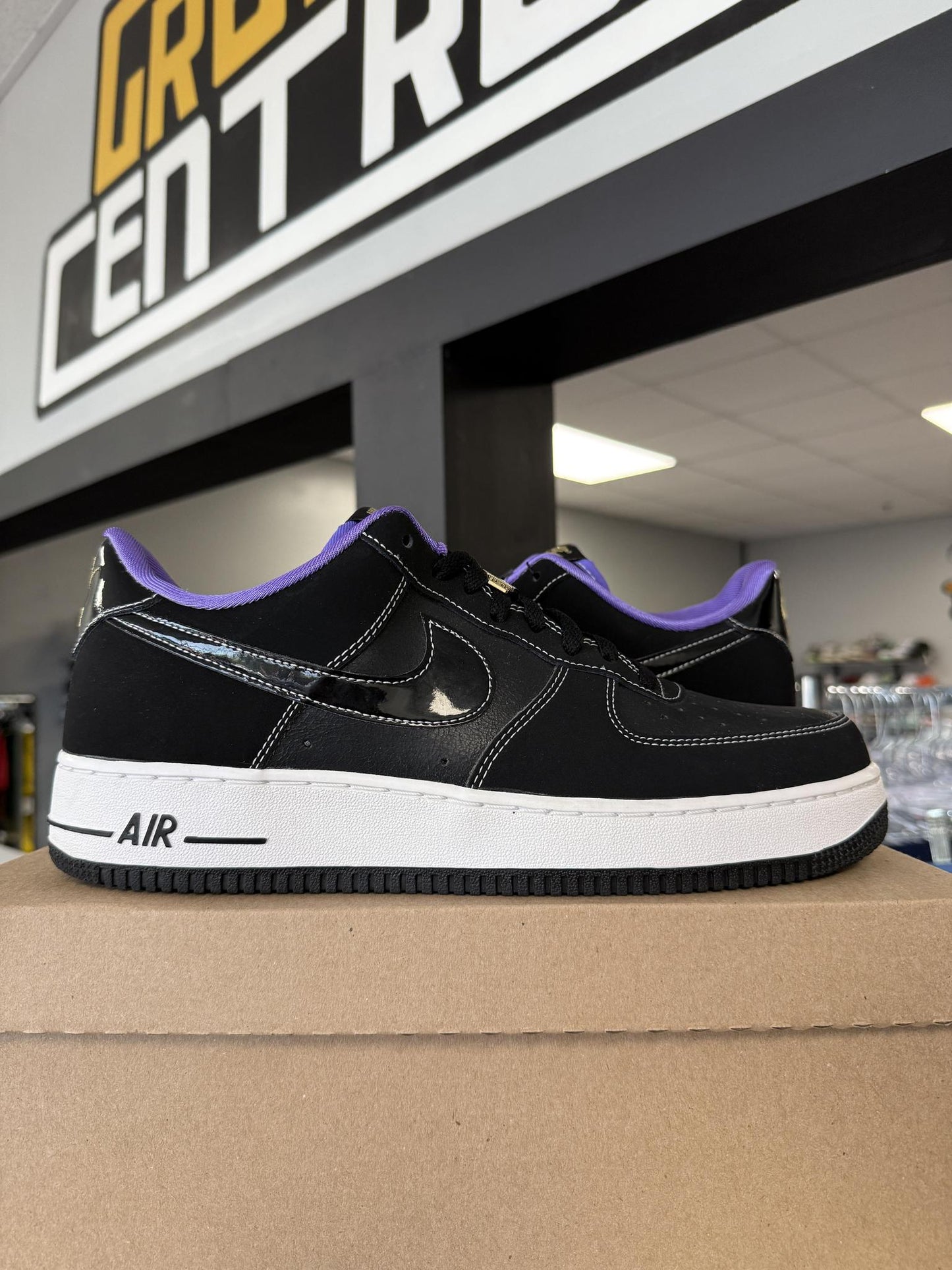 Nike Air Force One Low "Lakers" Used Size 12