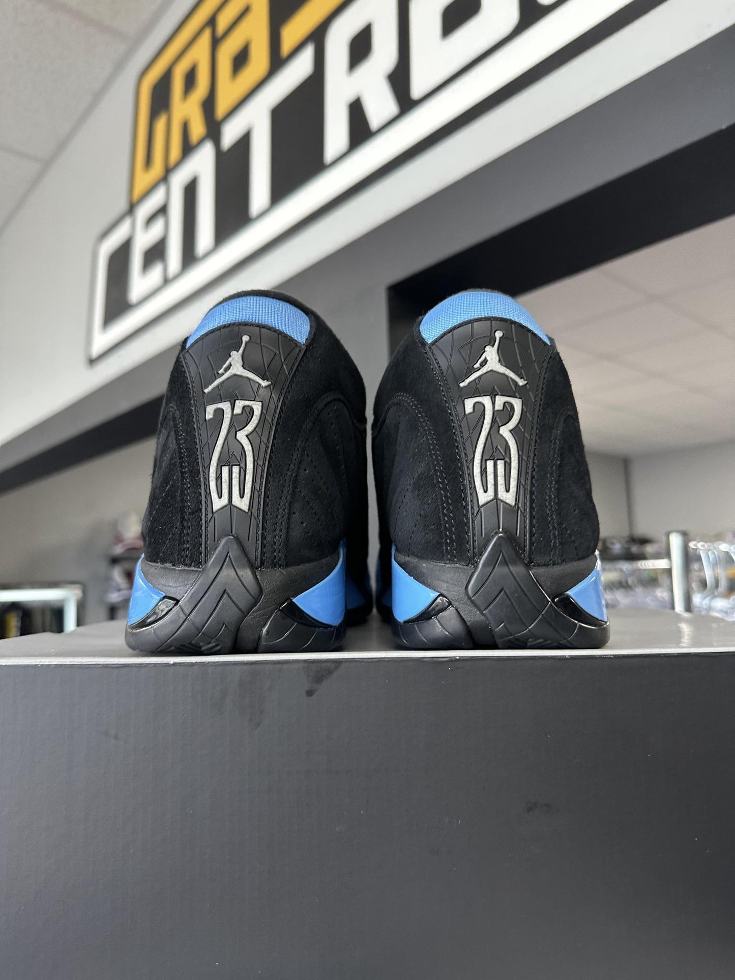 Jordan 14 "University Blue" Used Size 10.5